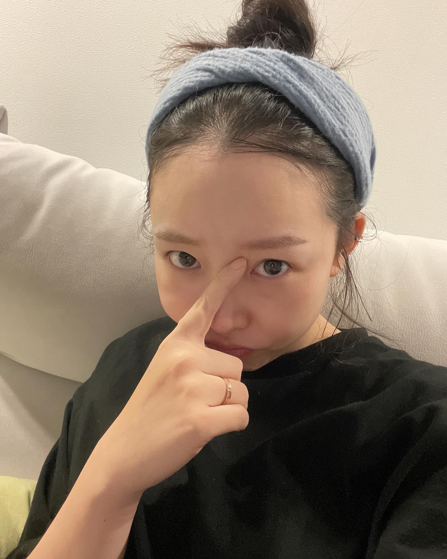 고뇌.
재웠다! 오늘 뭐 먹지?😝

#육아맘 #육퇴 #셀카 #육아일상
#둥디부부 #사랑해