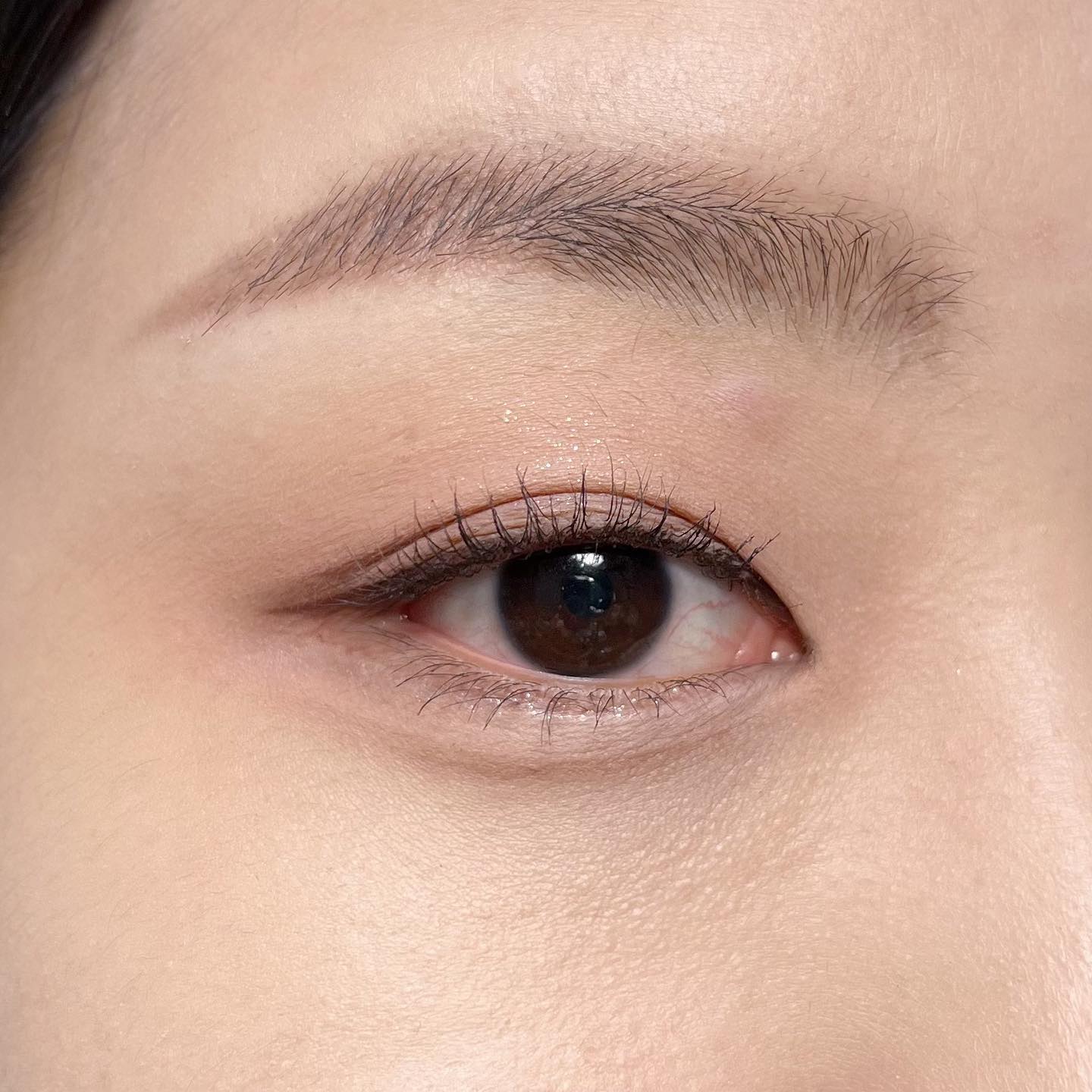 #제품제공 #삐아 #리본에디션
은은한 글로우광 메이크업 해보고 싶으셨죠!
삐아의 새로운 리본에디션으로 투명하면서 입체적인 메이크업 표현해보세요!
원팔레트만 있으면 베이스, 음영, 아이라인, 치크까지 끝!
.
데일리한 청초 메이크업부터 세미스모키 글로우 메이크업까지 모두 하나로 해결!
.
출근할 때는 깔끔하고 간편하게 메이크업 슥슥 하고~ 퇴근 10분 전 글리터만 쇽쇽 톡톡해서 글로우한 느낌 쏴악 내주면 되요!
.
10월 한달 간! 올리브영에서 프로모션도 진행한다고 하니 꼭 가서 테스트 해보시고 겟! 하세요!
.
.
#파룸체험단 #BBIA #리본메이크업 #글로우메이크업 #톤온톤메이크업 #메이크업튜토리얼 #팔레트추천 #틴트추천 #글리터추천