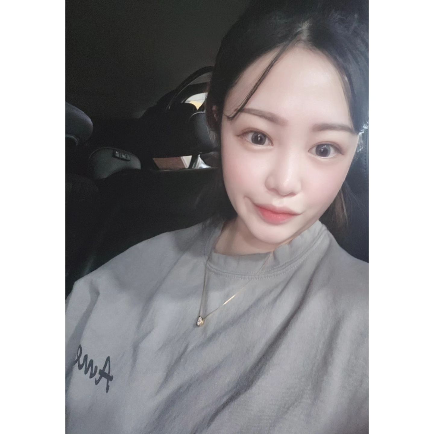 남편 쉬게돼서 급 떠나는 대전여행🚗
연애할 때 가고 시후랑 셋이 가넹
간만에 화장했드만
맨얼굴이 더 낫다고 뭐라하네 😔
여자의 마음을 아직도 저렇게 모른다ㅋㅋㅋ
구래도 행복해 ❣️
.
.
#셀스타그램 #셀카 #여행 #대전 #주부 #일상 #daily #주말 #토요일 #인스타그램 #인스타 #instadaily #instagram #소통 #좋아요