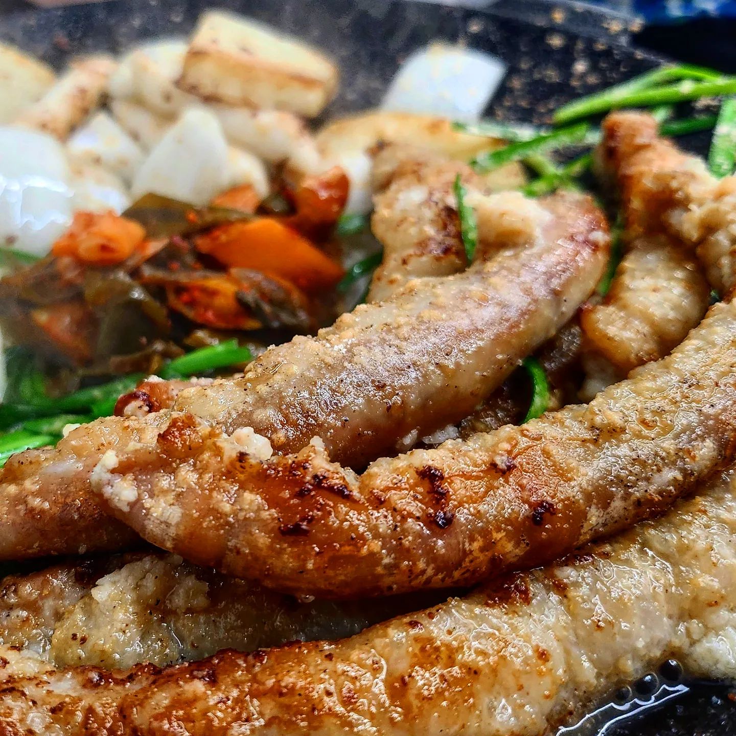 서면에서 곱창뿌수기🥓

#곱창 #야식스타그램 #food #맞팔 #음식스타그램 #foodie #저녁메뉴 #곱창맛집 #서면핫플 #부산맛집 #존맛탱 #daily #follow #ffff #먹방 #먹스타 #술스타그램 #데이트 #좋반
