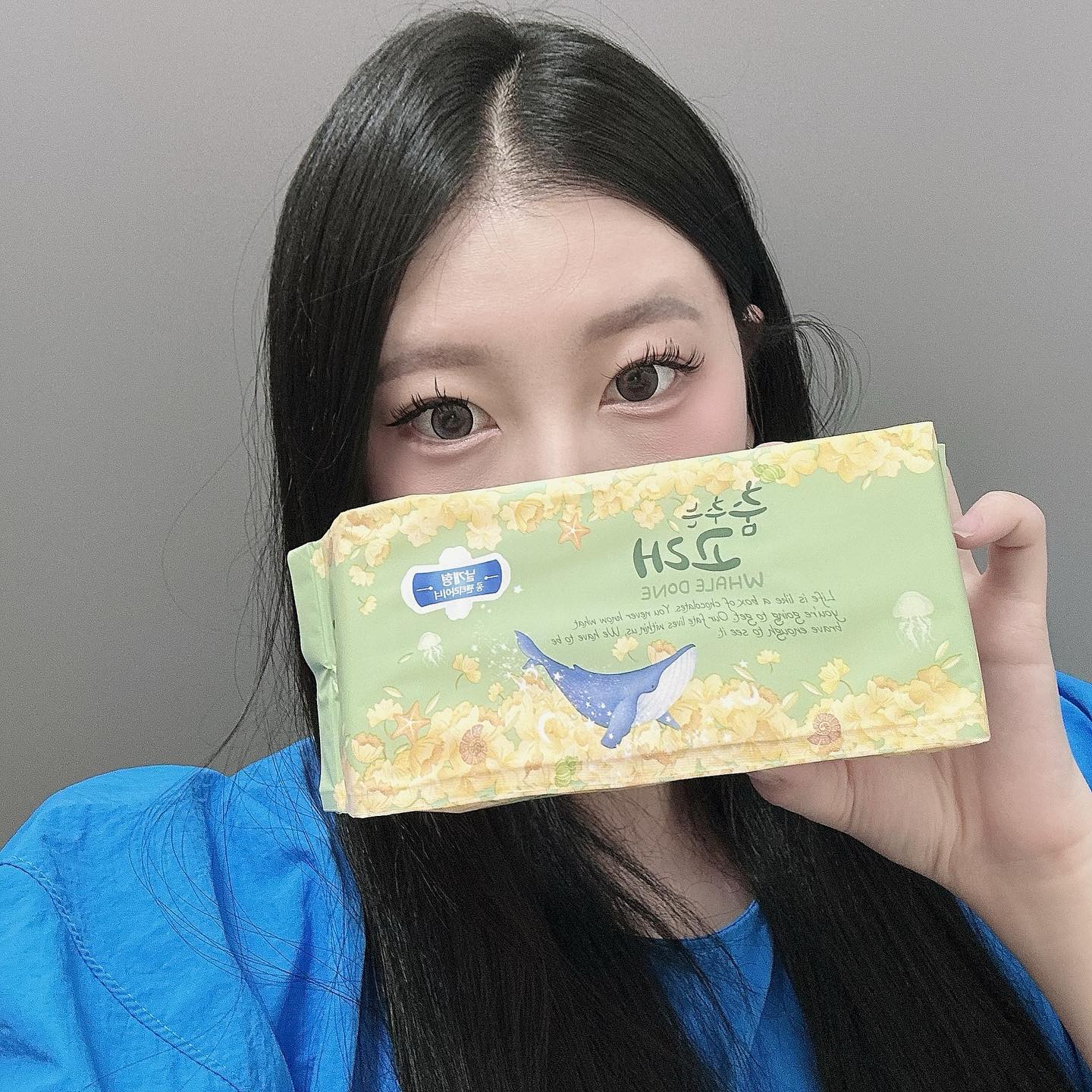 #협찬 #여름생리대 #팬티라이너 #입는오버나이트출시 #질염 #안전생리대 #생리대 #생리대추천 #오버나이트 #속옷 #순면 #유해물질없는생리대 
.
.
.
안전과 가격, 모두를 생각한 진짜 여성을 위한 제품 춤추는 고래 생리대🐳

🐋엠보+에어홀+순면감촉커버로 보풀없고 뽀송한 날개 롱팬티라이너 
🐋언제나 산뜻하게 뽀송뽀송 수퍼 슬림 팬티라이너
🐋항상 편하고 자유롭게 활동할 수 있는 날개형 롱 팬티라이너

[팬티라이너]
 - 움직임이 많은날에도 날개가 있어 밀리거나 접히지 않음
 - 흡수력이 소형 생리대 급으로 양이 적은날 분비물이 많은날 안성맞춤
 - 부드러운 프리미엄 탑시트 사용하여 무더운날에도 습하지않고 뽀송한 감촉

 [입는오버나이트]
 - 4중 샘방지가드로로 움직임이 많은날에도 양이 많은 날에도 안심
 - 불편한 생리기간 탄력있는 허리밴드로 자국없이 편안함

🐳빠른 흡수력으로 뽀송해요!
🐳가볍고 착용감이 좋아요!
🐳언제나 산뜻하고 뽀송해요!
🐳샐 걱정은 no!
🐳피부쓸림 걱정은 no!
🐳유해물질 free!
🐳보관까지 완벽하게 할 수 있어요!

유명한 기업들의 다양한 생리대를 사용해보았지만 거친 시트떄문에 허벅지 쓸림으로 고생하고, 유해물질이 있는지 항상 구입전에 확인해봐야했고, 
기존 팬티라이너에 날개형이없어서 고정이 잘안되어 불편함을 항상 가지고 있었던 저는 춤추는 고래 생리대를 만나고 삶의 질이 향상되었어요 !
무엇보다 제가 제일 중요하게 생각하는 점은 예민한부분에 접촉시켜야하는 것만큼 식약처 허가 항목에 기재된 원료만 사용하고 식약처 기준 적합판정을 받은 제품이라 안심하고 쓸 수있다는 것이 이 브랜드의 
최대 장점이였어요ㅎㅎ
조만간 해외가는데 필수품으로 파우치에 꼭 챙겨서 가져갈려구요~! 
우리 모두 한달에 한번씩 신세계를 경험해봐요❤️