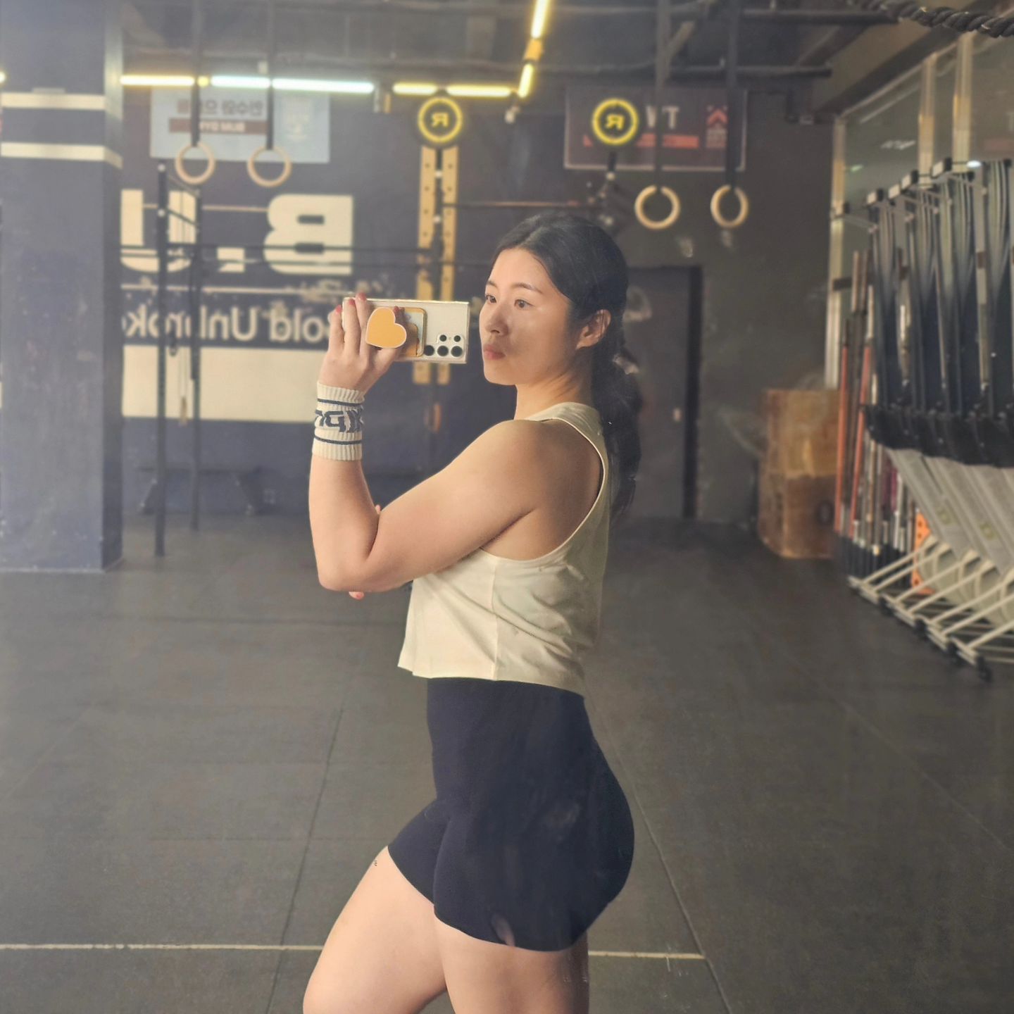 😗

좋아하는거 : 클린 , 박점오버, 버피, 월볼샷, 로잉
싫어하는거 : 쌩쌩이, 짐내