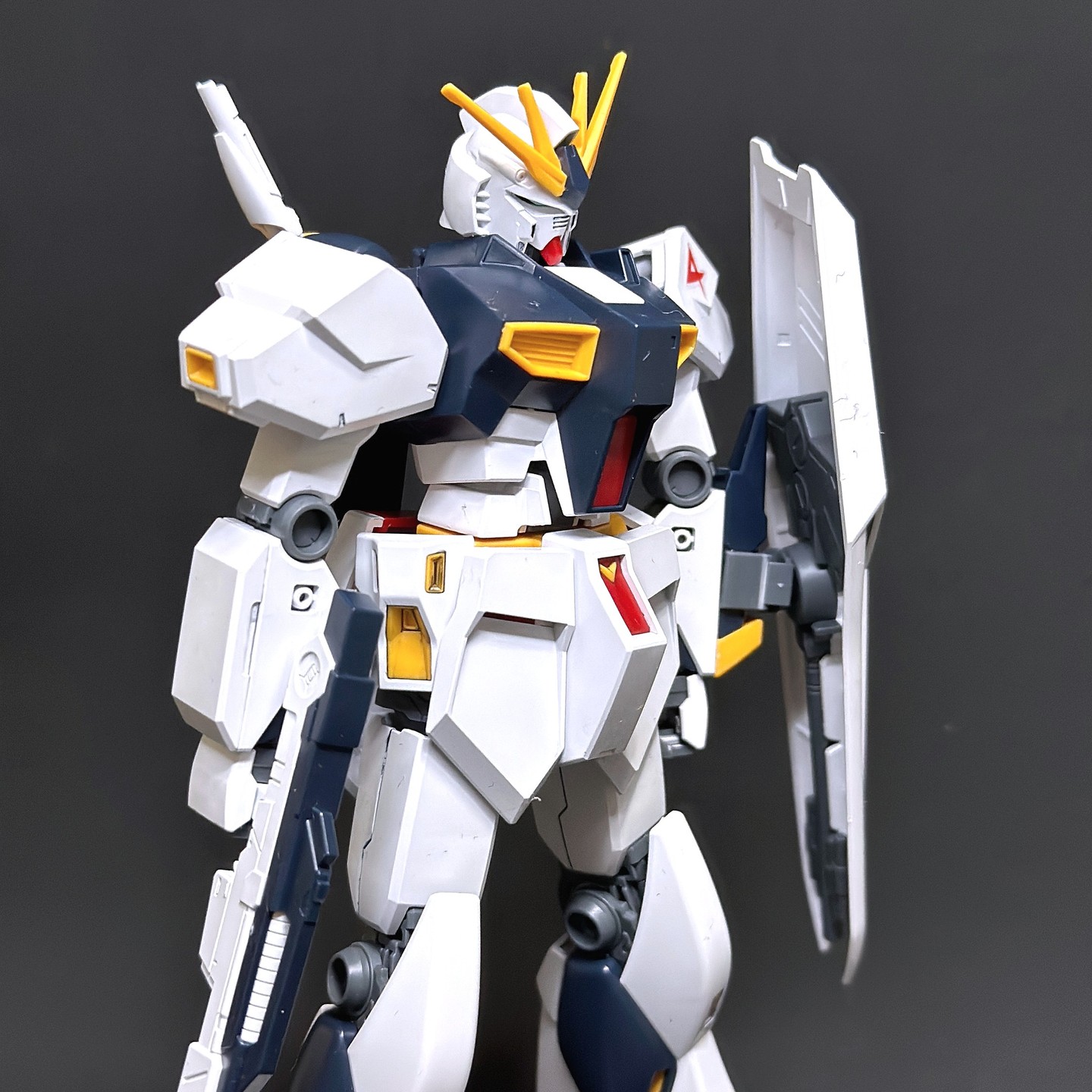 뉴건담... 오랜만에 보니 좋군...
the_gundambase 

#2023ex_gpc #건프라 #건프라그램 #취미생활