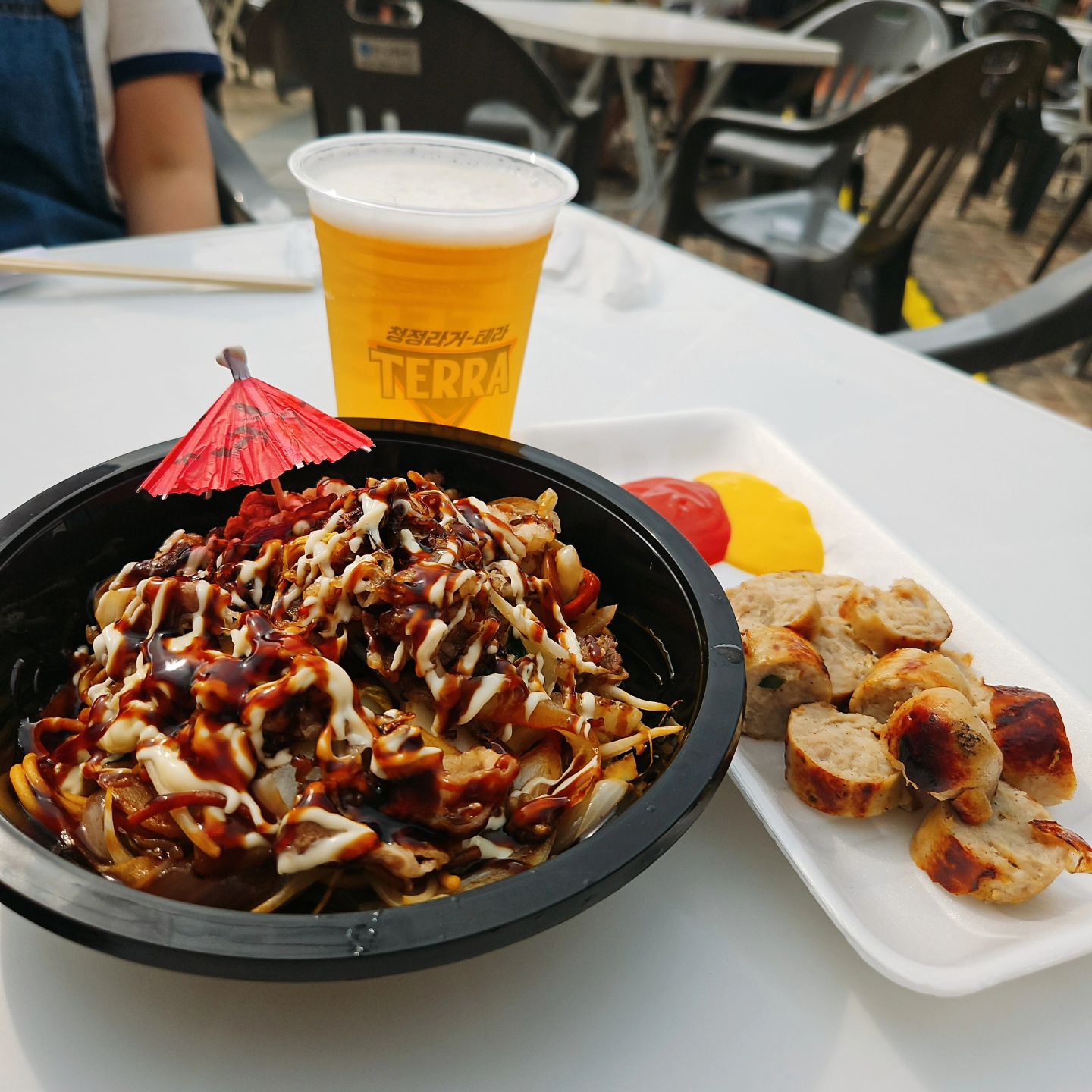 와! 주말이닷!
벨라시타에 야시장열었네.
와우! 맛나네.
다 맛있다.
😁😋🤤🍻🥘🍤
#벨라시타 #벨라시타야시장 #야시장 #일산벨라시타 #고양야시장 #일산야시장 #주말야시장 #일산 #테라500ml #테라생맥주