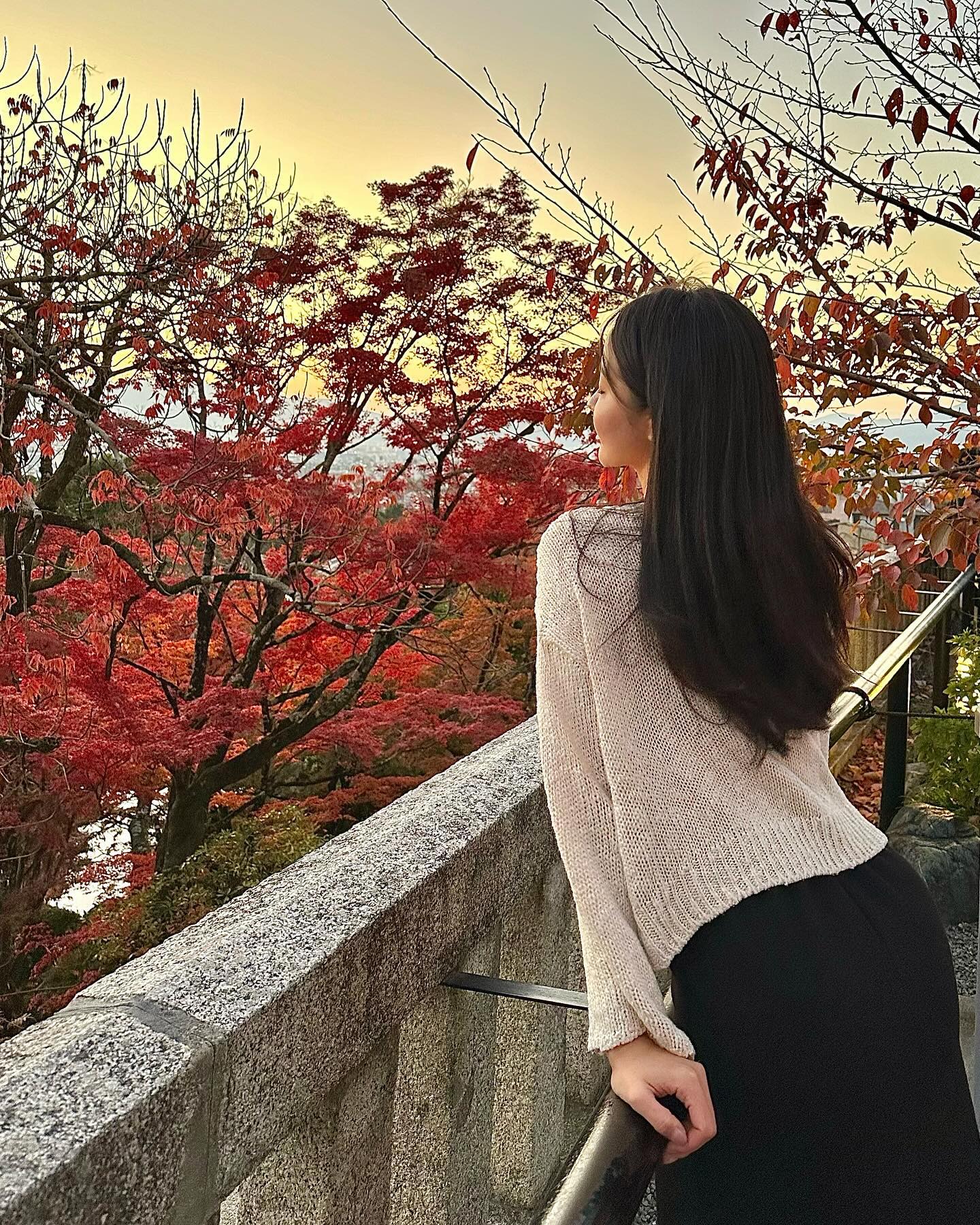 단풍이 예쁘게 물들어있던 교토🍁
풍경 구경하려고 왕복 약 두시간정도 걸었는데
버스안타구 걸어가길 참 잘했다🙌🏻
#먹을때죄책감덜기