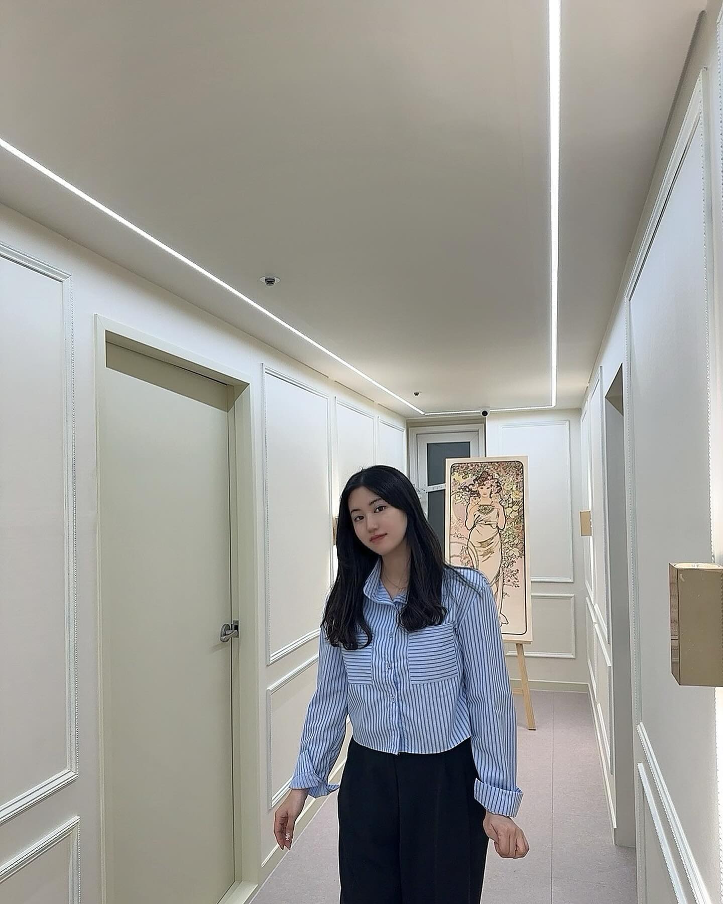 여름이 다가오고 있어 몸매 라인 관리 받으러 갔어요✨👸
제가 받았던 여린몸매 관리 코스는
마사지 받기 전 비포랑 애프터 보니깐
상체 라인 정돈됐어요!
헤스티아는 매장 인테리어부터 청결까지
완벽한 곳이였습니당🤍✨
아로마 마사지로 피로가 싸악 가셔지는 느낌❕
족욕도 하면서 타로도 봐주시는데
재미로 보니깐 시간잘가궁 즐거웠습니다☺️
.
.
.
.
.
.
📍대구 헤스티아스파, 대구 북구 동천동 897-2 3층 헤스티아

#헤스티아스파#대구가볼만한곳#대구데이트코스#대구커플데이트#대구커플마사지#대구여행#대구마사지