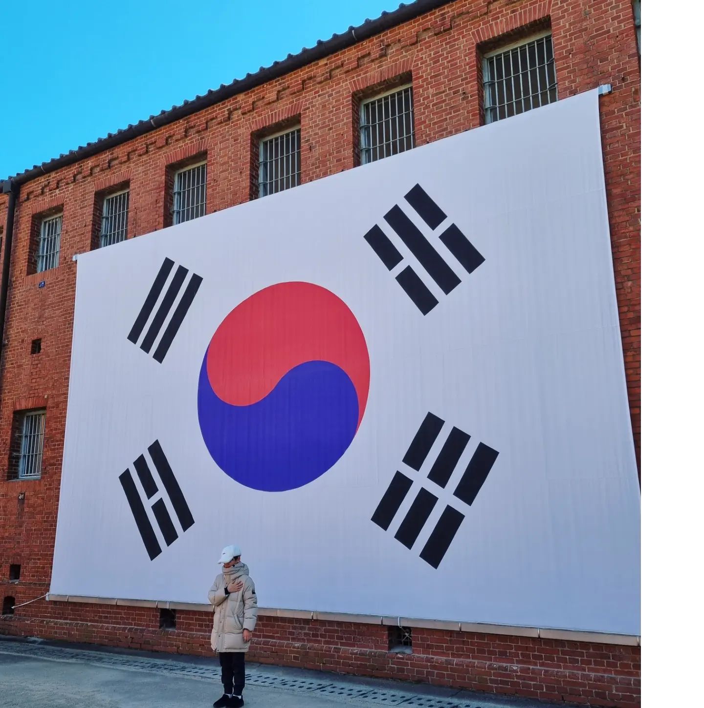 #２０２３１２０１ 

종일 역사이야기에 푹 빠져있는
박지민과 진짜 추웠던날 서대문형무소😊

가슴뭉클.. 감사함을 느꼈던 하루😭