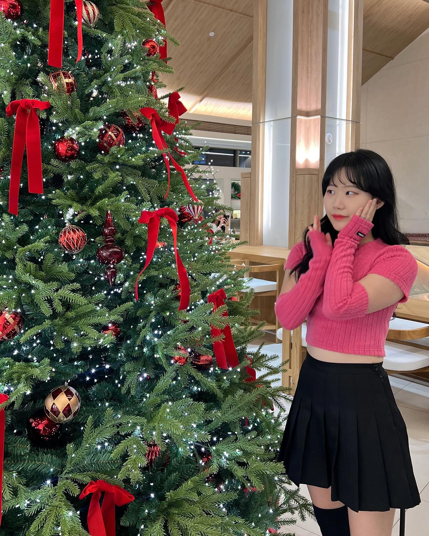 #🎄 #미리크리스마스 #크리스마스트리
온 세상이 트리...
🎅🏻🎅🏻🎅🏻
.
.
#일상기록 #데이트 #트리 #카페투어 #쉬는날
#12월 #연말