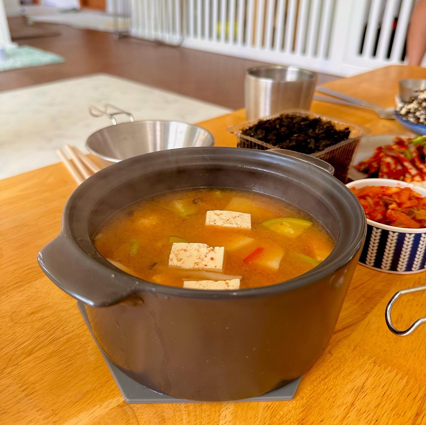 주말 아침❤️

#집밥 #된장찌개 #양념게장 #톳무침 #돈까스 #아침메뉴 #아침식사 #집밥메뉴 #밥상