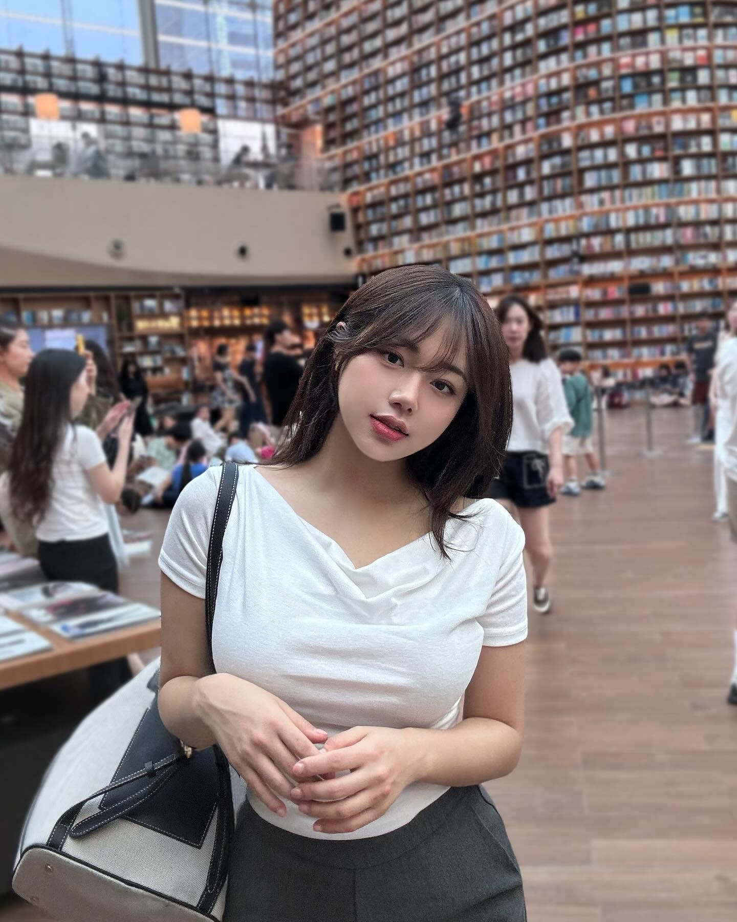 허허 🐰🤍