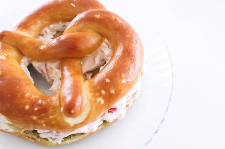 "바질토마토샌드(432kcal)" 다이어트 버전의 스벅 바질토마토크림치즈 베이글 레시피