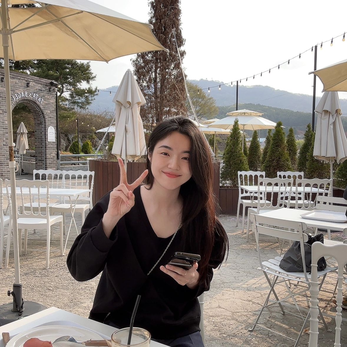 3주째 꽃놀이 중🌸
나른한 오후, 졸린 나 🫠