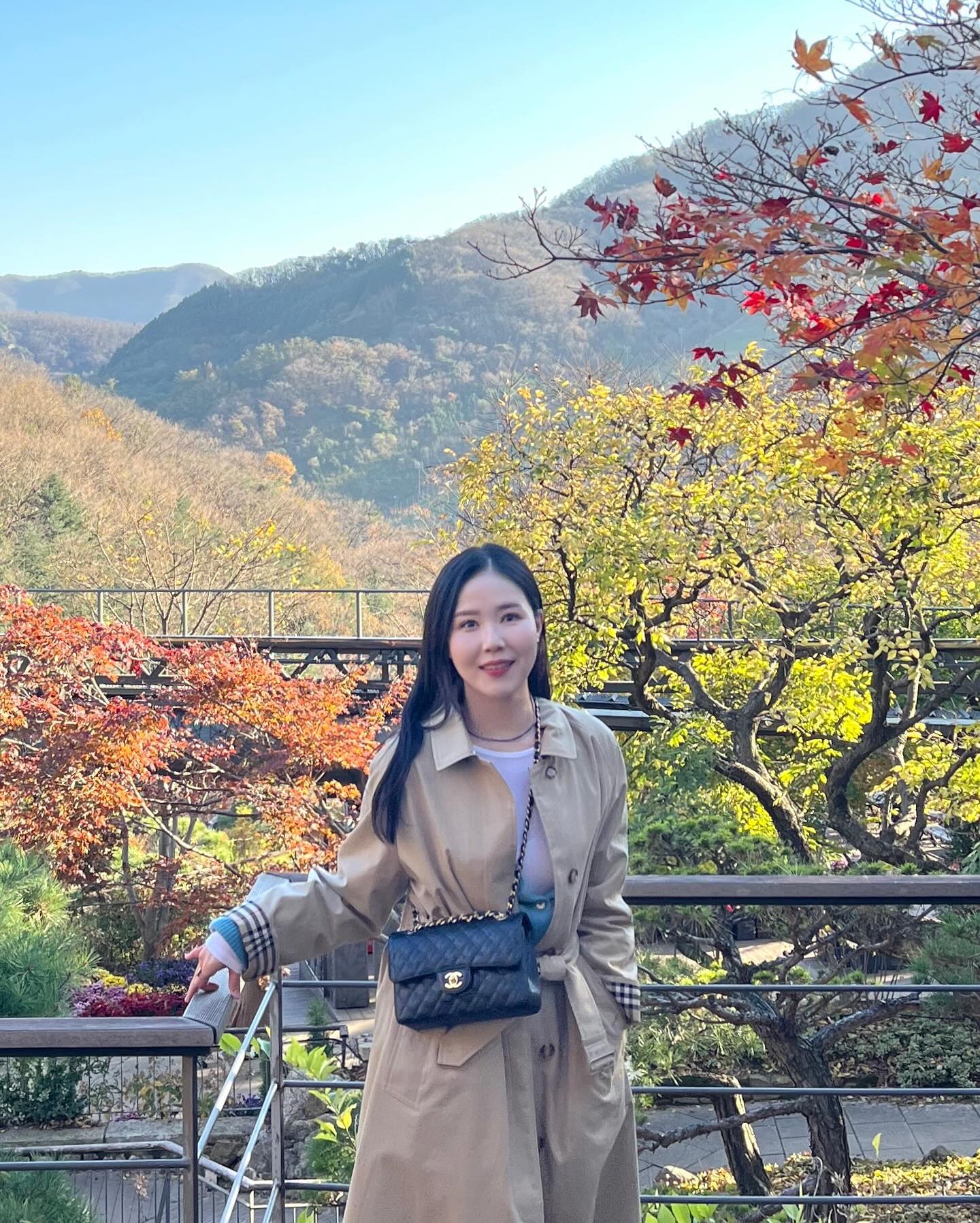 11월 초의 화담숲🍁
조금만 더 늦게 갔으면 얼어죽을뻔🥶

#화담숲 #가을나들이 #단풍구경 
#11월의이모저모 #근교나들이 #가을풍경
#어머니갬성 #울엄마추천지 #꽃이예쁨 🌸
#정자동우대갈비 #미담휴 #양재천브런치 #보아즈