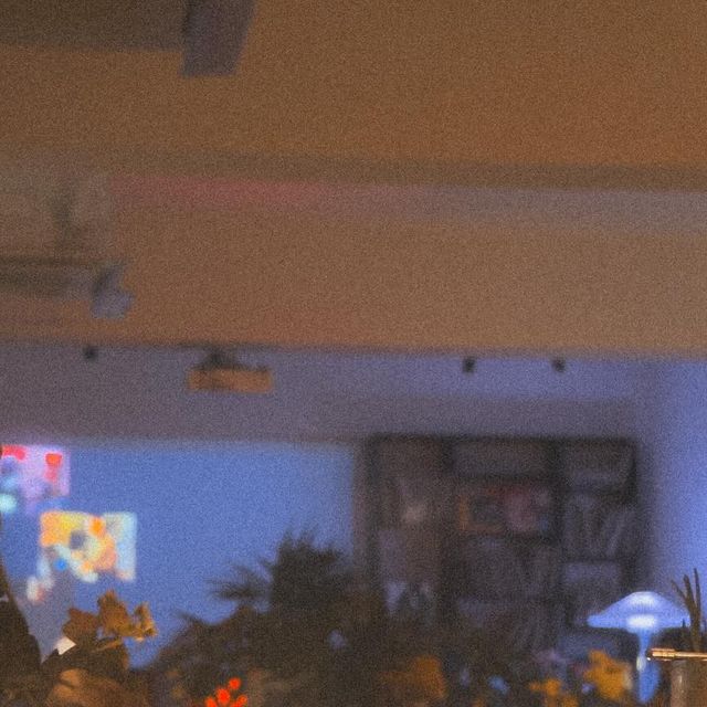 김적분(꽃분) on Instagram: "#인플카_캐시백지급 🎶음악선곡 퀄리티 탑티어 #뮤직바 가게 들어가자마자 트로이시반 노래가 흘러나오고 있어서 이곳 뭐좀 아는 곳이구나 하는 느낌이 딱 왔는데