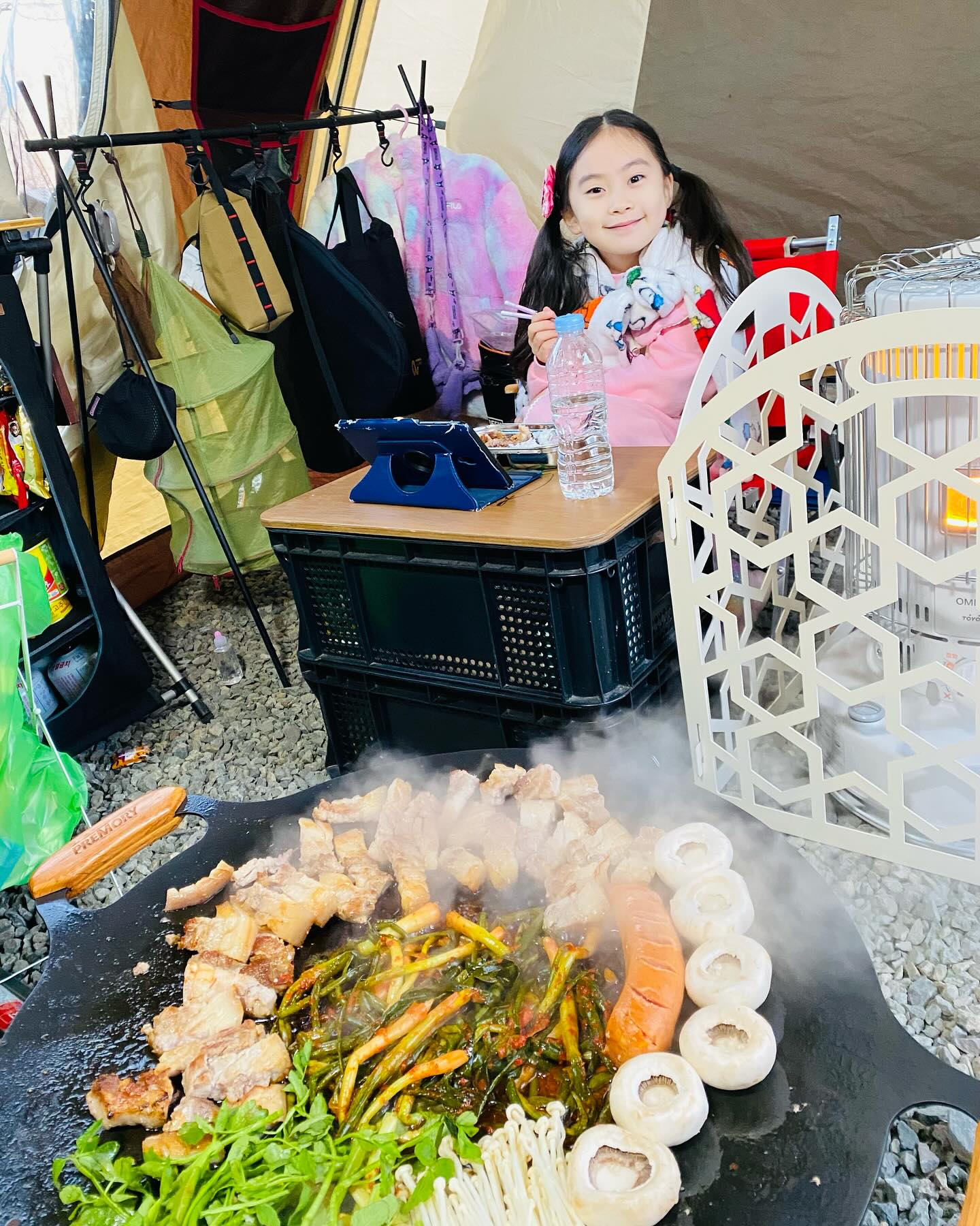 귀똑이네 캠핑

한달만에 캠핑~

이제 따뜻해지니 캠핑즘 다녀보장😍

맛있는 캠핑음식

즐거운 놀이가 가득한 캠핑❤️

#캠핑 #캠핑음식 #키즈캠핑장 #로하스캠핑장 #귀똑이네캠핑