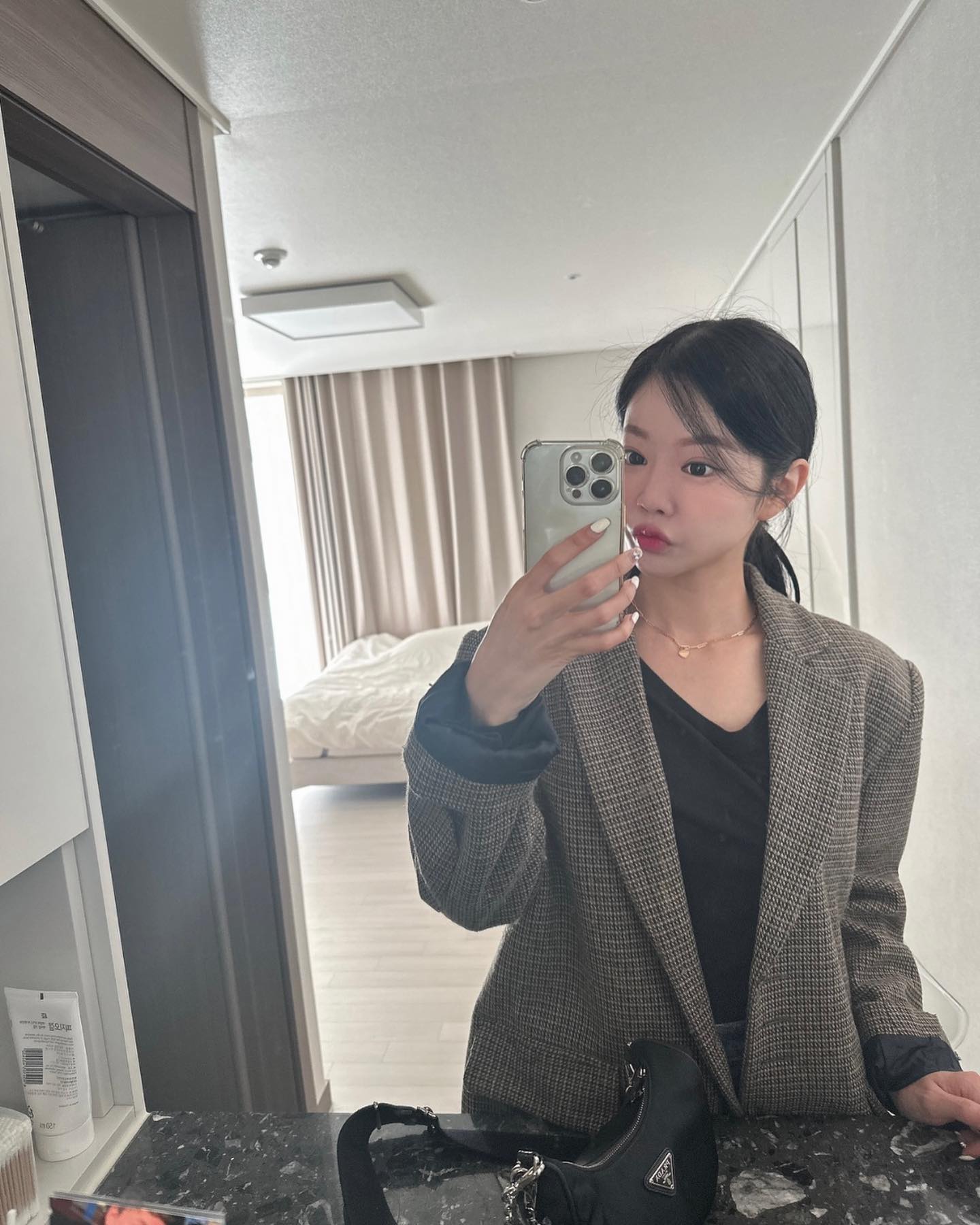 잔머리대마왕,,🥹
다음동영상..오늘 부산에 친구들만나러가는데 자꾸 어떤새끼만나러 가냐길래 마지막에 개빡침요 아놔🤦🏻‍♀️ㅋㅋㅋㅋ

#일상 #주말 #데일리 #셀피 #셀카 #대구 #여행 #인스타그램 #부산맛집 #릴스초보