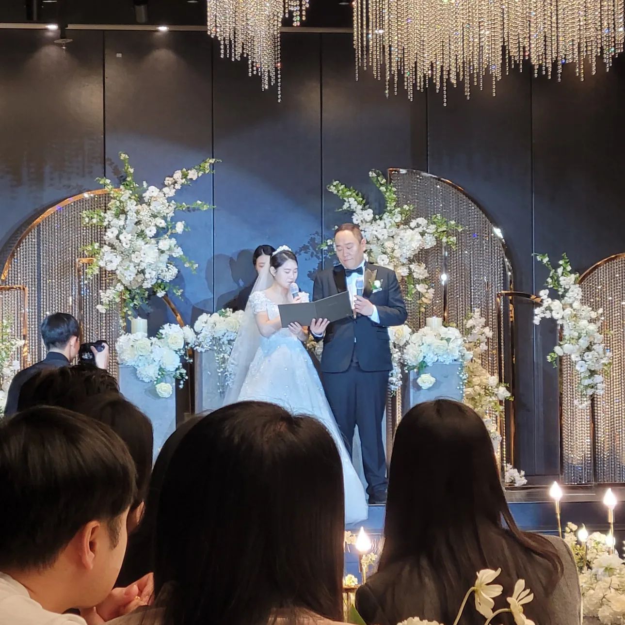 #사촌동생 #결혼식날👰 #제부랑 #행복하게 #잘살아❤️ #화동조카들😝 #귀엽고웃김 #우리여사촌들 #이제다들 #기혼이되었구나 #어릴때가생각나 #시간도빠르다 #wedding