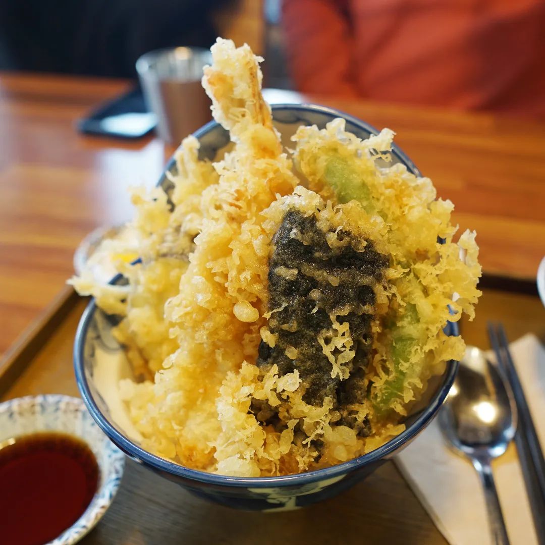 #협찬

중랑구 맛집 유키가츠&텐동 가보셨나요?

유튜브랑 배달그라운드에서 
일식 돈가츠랑 일식 텐동 맛있기로 소문난 동네 맛집!!
벌써 6년째 사랑 받을 정도로
변함없는 튀김 달인의 맛집이에요!!
바삭한 튀김옷 살아있는 튀김들이 가지가지 들어있고
소스도 맛있었던 텐동에다가
쭉쭉 늘어나는 치즈에 육즙 가득한 돈가츠까지 최고였다는 거!!
사장님도 친절하시니 꼭 들려보세요 ^^

#중랑구맛집
#텐동맛집
#돈까스맛집
#중랑구텐동
#중랑구돈가츠