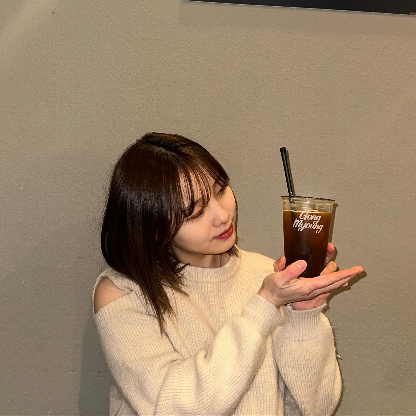 다시 단발+공명 홍보대사+무스탕 삼총사