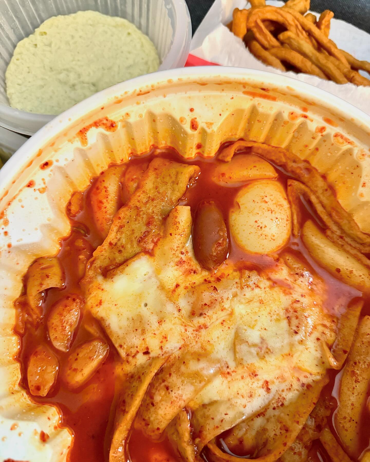 3.1절을 기념하며 🇰🇷
공휴일 잘 보내고 계시나요?

내일도 토요일, 일요일이네요
맛있는 식사 오늘도 잘 챙겨드시고
푹 쉬는 시간이 되길 바랍니다.😊
•
•
•
#엽떡 #엽떡스타그램 #떡볶이 #떡볶이맛집