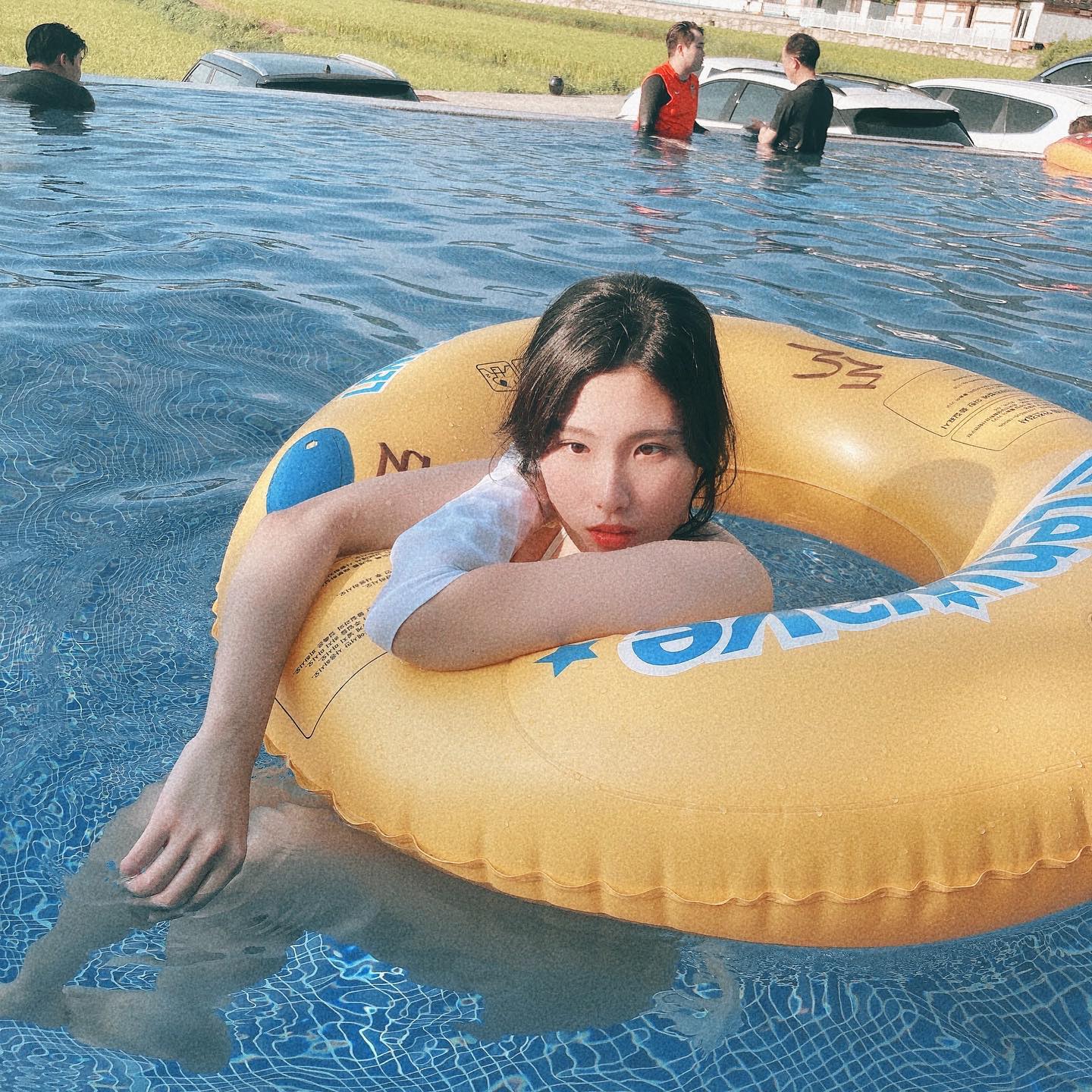 휴가🏝️
.
휴가 앞두고 
통깁스 해서 슬펐는데,
물놀이 할 수 있는
통깁으로 해서 그나마 다행💗
.
바보같지만 재밌으니까 됐어🤣