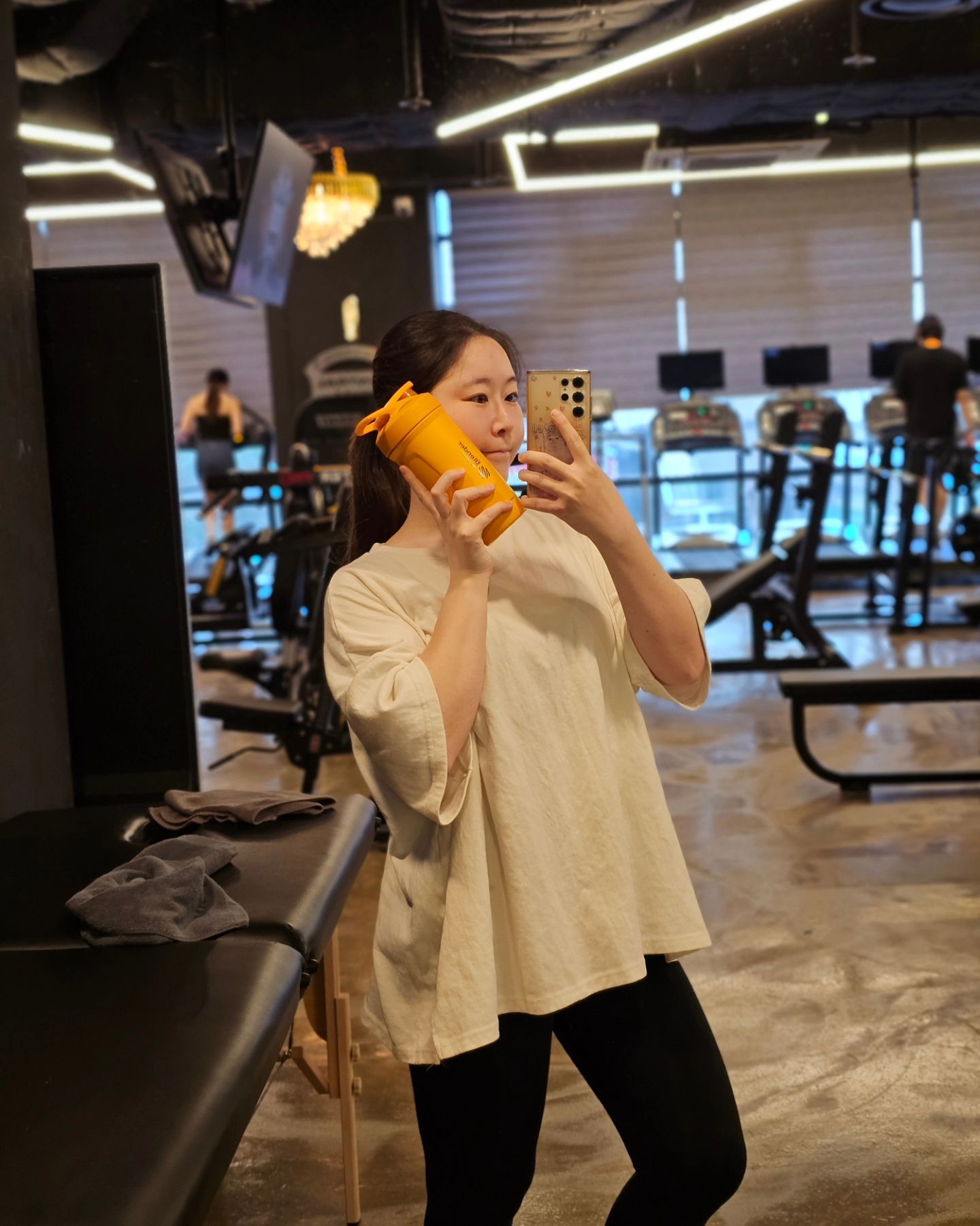 오늘도 겨우 깔짝 하고 감니다