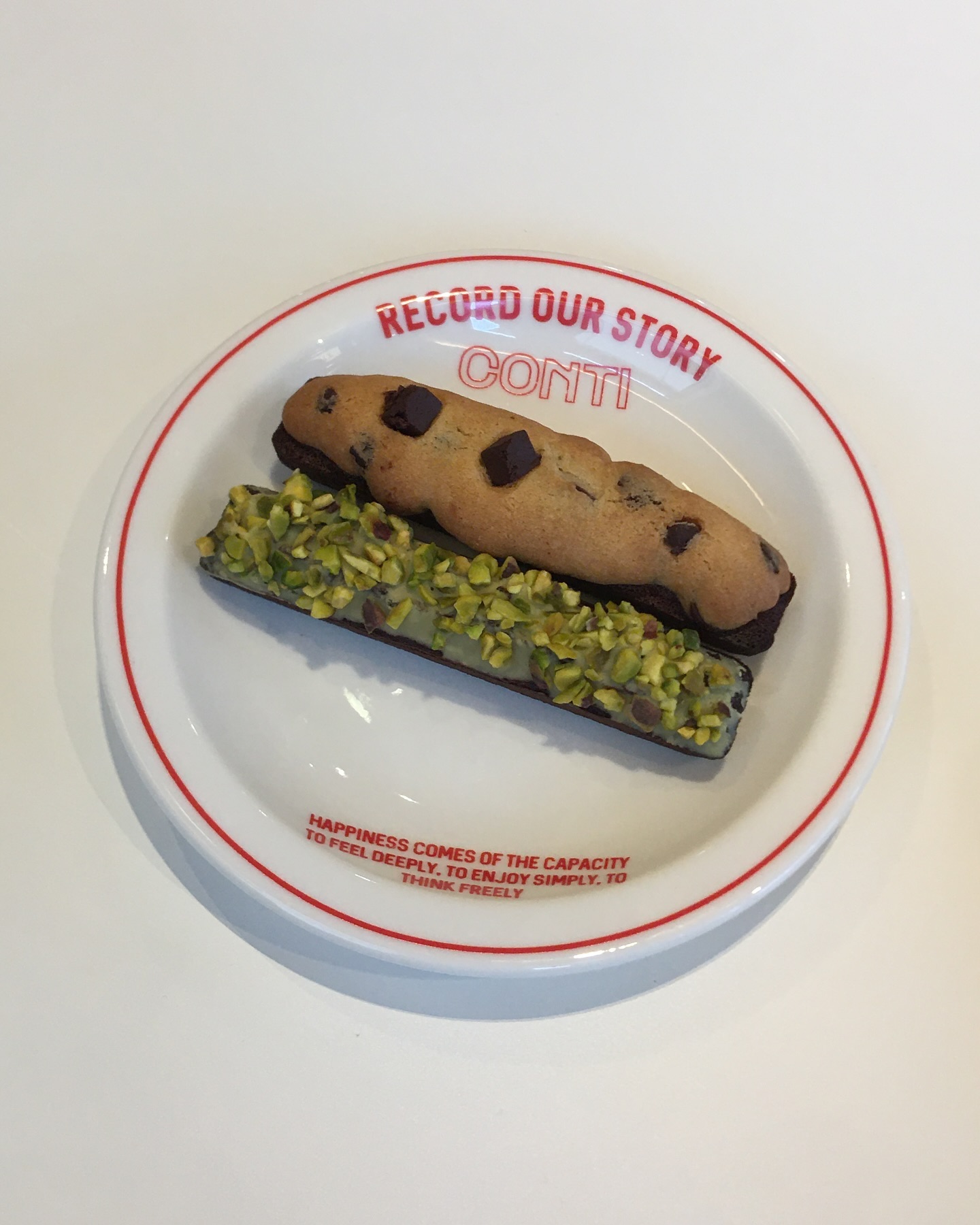 벌써 빼빼로데이가 다가오고 있다니요? 🍪🤎

빼빼로데이까지 챙기는 아이엠뱅크 센스 어떡하죠? 
바로 참여하러 가보자는거에요 😉

만 17세 이상 iM뱅크 앱 고객은 친구에게 
빼빼로 선물메세지를 보낼수 있어요 !
내가 보낸 메세지의 선물코드를 친구가 등록하면
나도 친구도 빼빼로가 1개씩 적립된답니다

🎁 선물 보관함에 적립된 빼빼로는 11.20(수) 2시 이후 
iM뱅크 앱 – 혜택 – 쿠폰함 – 내쿠폰함에 
‘GS25 편의점 롯데 빼빼로 오리지널 모바일 교환권’으로 
한꺼번에 지급되요 ! 

그리고 [선물 코드]를 등록한 친구는 
[보너스 게임]에 참가할 수 있는데 
승리하면 +1,111원을 받을수 있단 점 ✅

과자도 받아가고 용돈도 받아가고 일석이조 아니겠어요✌️
자세한 사항은 카드뉴스 및 iM뱅크 내의 유의사항을
참고해주세요 😊

🏷️ o3._.14 팔로우하고 저장해놓고 빠르게 소식 알아가세요 🫶🏻

#DGB대구은행 #디플 #SNS홍보단 #디플4기 #대구은행 #DGB #im뱅크 #IMPlayer #IM플레이어