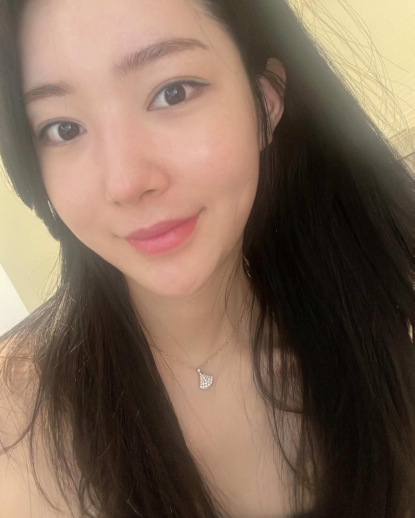 #협찬
피부관리받고 왔는데 온몸이 힐링한 느낌☺️💕
피부상태 먼저 봐주시고 저는 요즘 신경쓰는 탄력위주로 관리받았어요
크라이오 온열 기계관리 전 데콜테마사지해주시는데 원장님 손맛 체고😭😭
1차팩과 마무리 모두 탄력, 주름위주로 관리해주시고 분위기가 넘 편안해서 꿀잠잤어요?🤣
관리받고나니까 화장도 더 잘먹는 느낌❣️❤️

#화곡동피부관리 #강서구피부관리 #마곡피부관리 #강서구웨딩관리
#강서구신부관리 #화곡역피부관리 #화곡동윤곽관리 #강서구전신관리
#화곡동전신관리 #까치산피부관리 #까치산윤곽관리