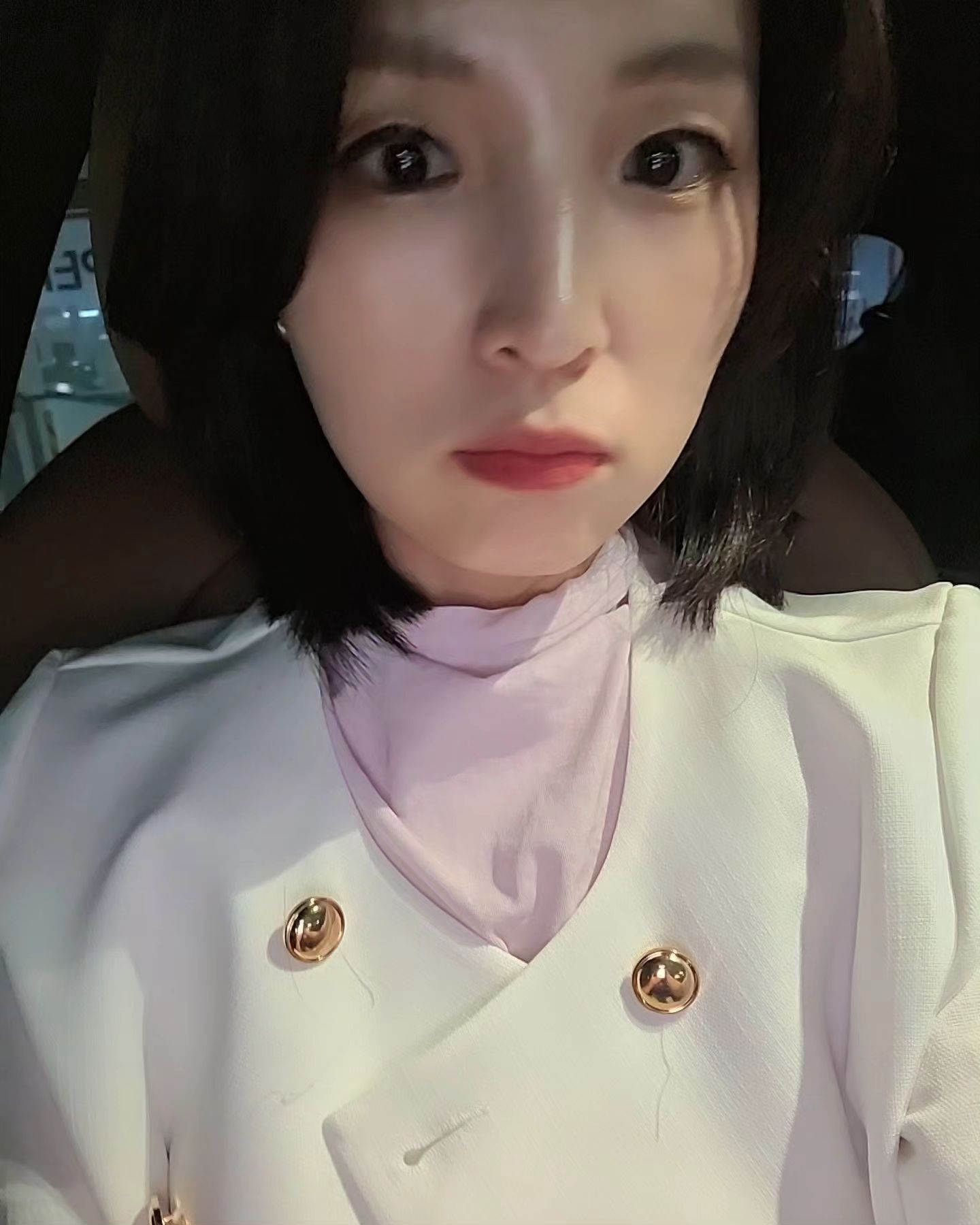 흠~~괜찮아!!!
기르면 되니까ㅋㅋㅋㅋㅋㅋ
이래저래 기분전환을 머리로 했는데...
전환이 되지않은건 안비밀!!
나이 겁나 들어보이넹ㅋㅋㅋ
열심히 길어봅시다!!

#2024중단발 #5년만인가 #내나이처럼보이네 #젠장