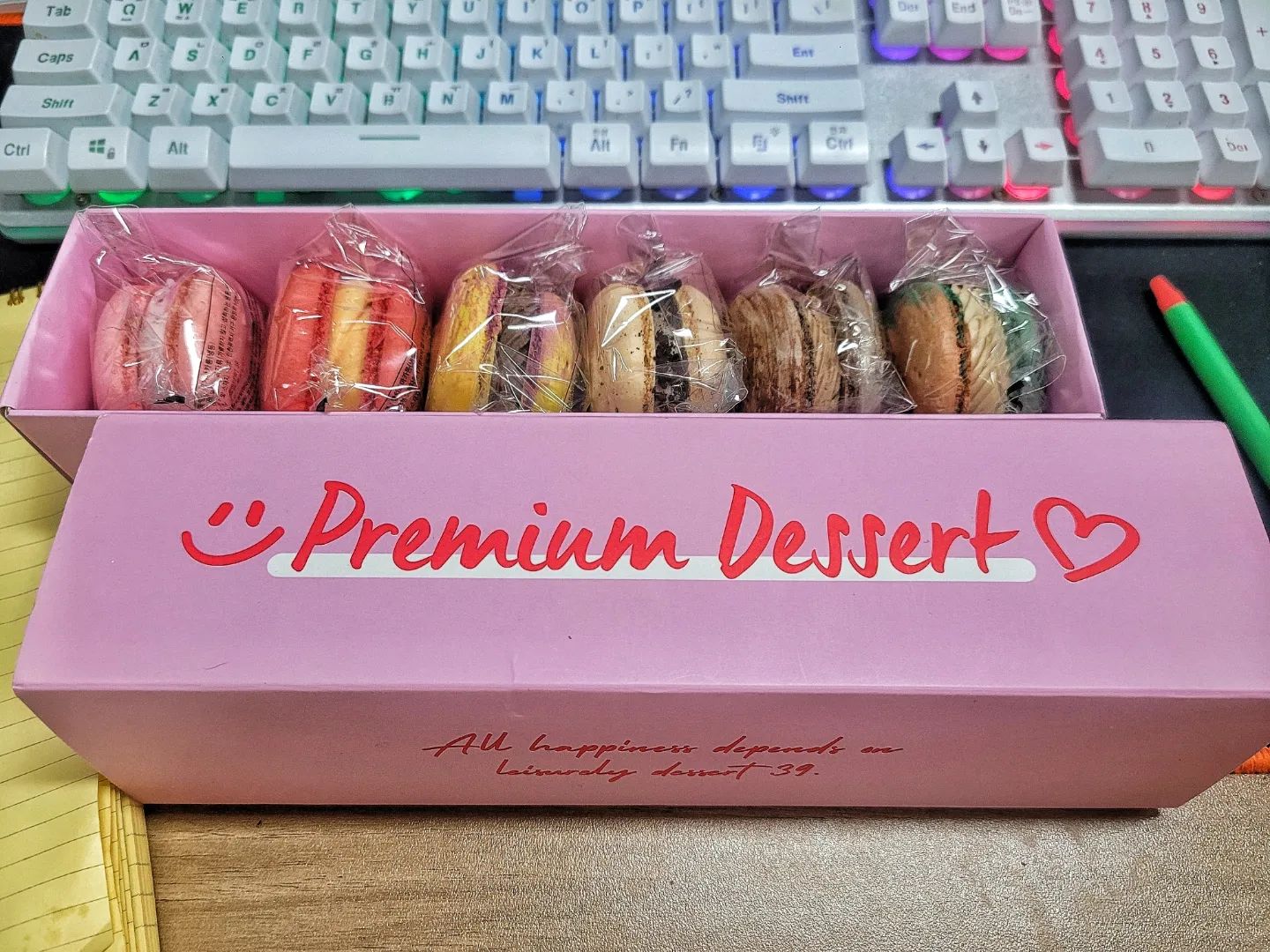 디저트39 마카롱 ❤️ 
간식은 언제나 사랑이죠~ 딸기 마카롱 정말 맛있었는데 또 먹고 싶네요

dessert39_official