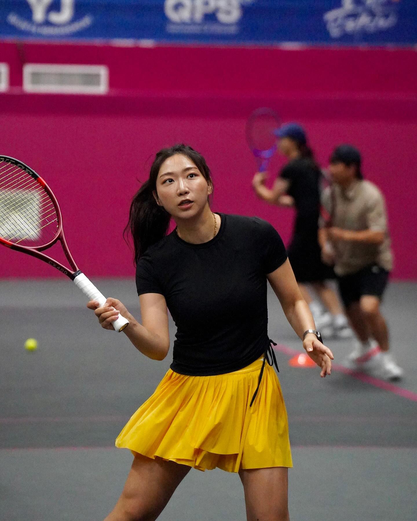 공을 끝까지 봅시다🎾