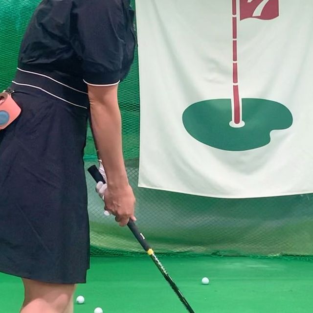 @golf._.sean on Instagram: "#광고 골퍼들에게 볼파우치란? 시간 절약을 위한 필수품이죠! <로컬포스터 노블레사 가죽 볼파우치> 덕분에 더이상 주머니에 볼을 올록볼록 넣지 않고 간지나게 가지고