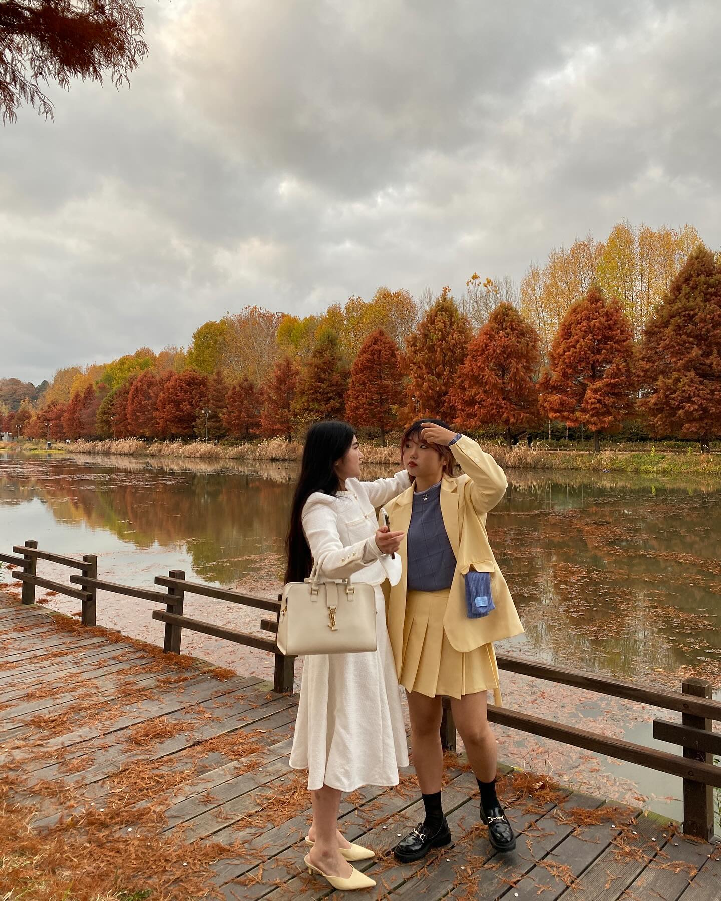 엄마미랑 딸랑구 작년 가을사진🍁🍂
ᅠᅠ
ᅠᅠ
ᅠᅠ
ᅠᅠᅠᅠ
ᅠᅠ
ᅠᅠ
ᅠᅠ
ᅠᅠ
ᅠᅠ
ᅠᅠ
ᅠᅠ
시기 놓쳐서 지금 올리는 거 마즘ㅁ,,,ㅎㅎ