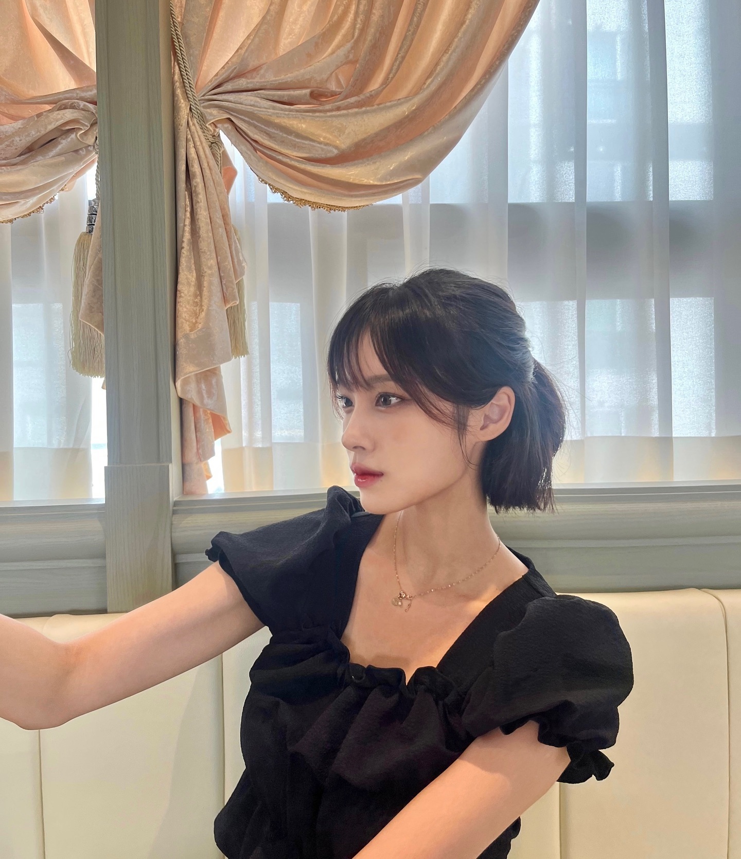 🎀🎀🎀

#like4likes #likeforlikes #likeforfollow #likeforfollowback #follow4followback #followforfollowback #selfie #daily #instadaily #셀카 #셀스타그램 #일상 #소통 #데일리 #좋반 #좋아요 #좋아요반사 #단발머리 #첨단카페 #광고 #맞팔 #첨단 #광주카페 #ootd #모델 #전주 #릴스 #예쁜카페 #model #동명동핫플