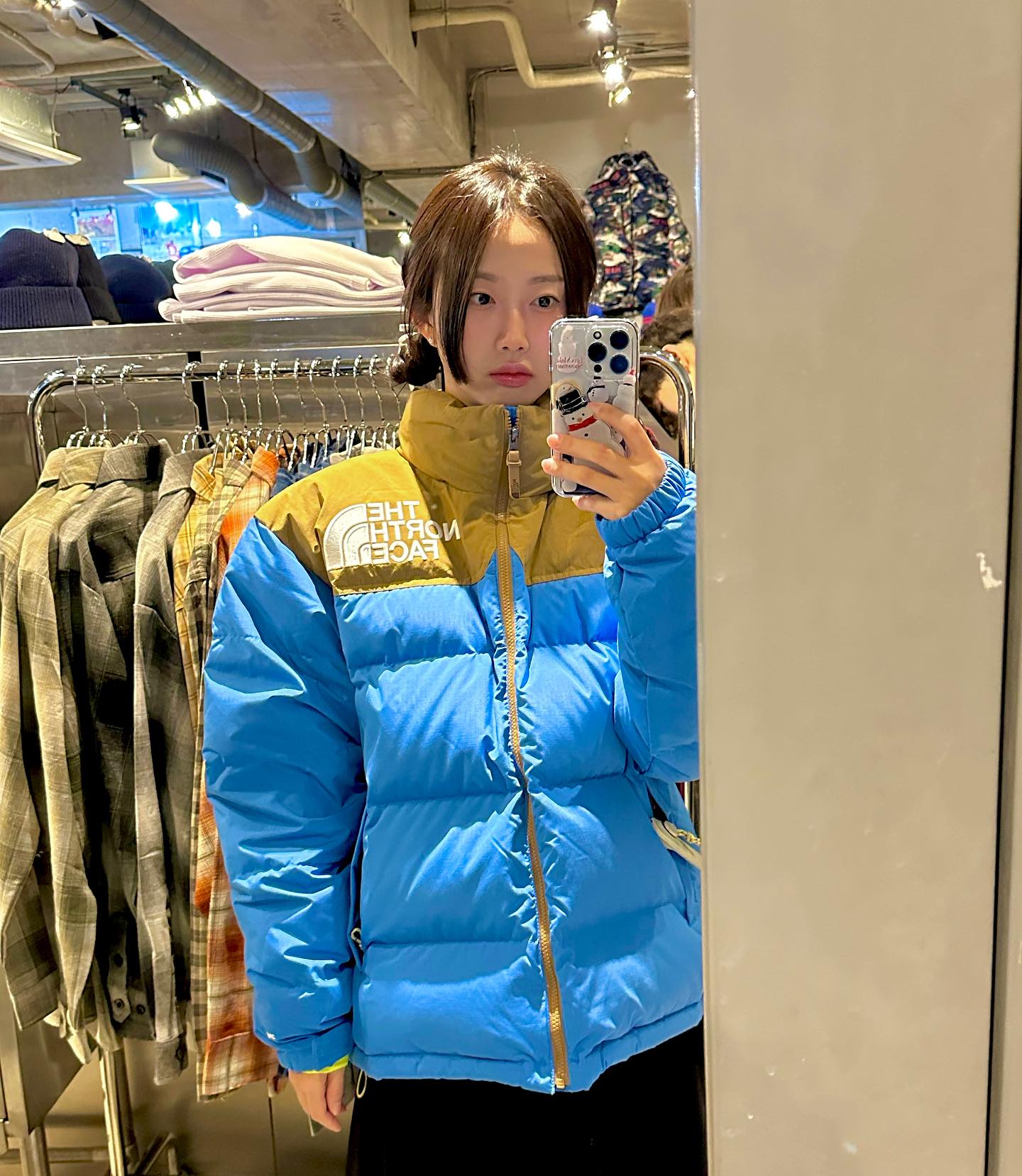 도쿄 피드 밀릴거 같으니 호다닥 업로드!~ 
요번 주말에 가면 연말에 못봤던 곳들 다 들려봐야지😆 

연말 도쿄여행때 득템한 노페 퍼플라인 패딩 구매처는 RAWDRIP 하라주쿠점이에요 자세한 리뷰는 블로그로 확인~!
 
📍 일본 〒150-0001 Tokyo, Shibuya City, Jingumae, 4 Chome−28−22 ベル・パレス原宿 2F
.
.
.