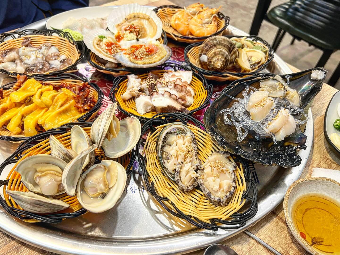 #해물한상 #해산물 #해산물맛집

#🐙 ❤
하... 여긴 #인생맛집 ㅇㅈ 👍
#동네맛집 찾았당 🤩
담에 또만나용 👋
