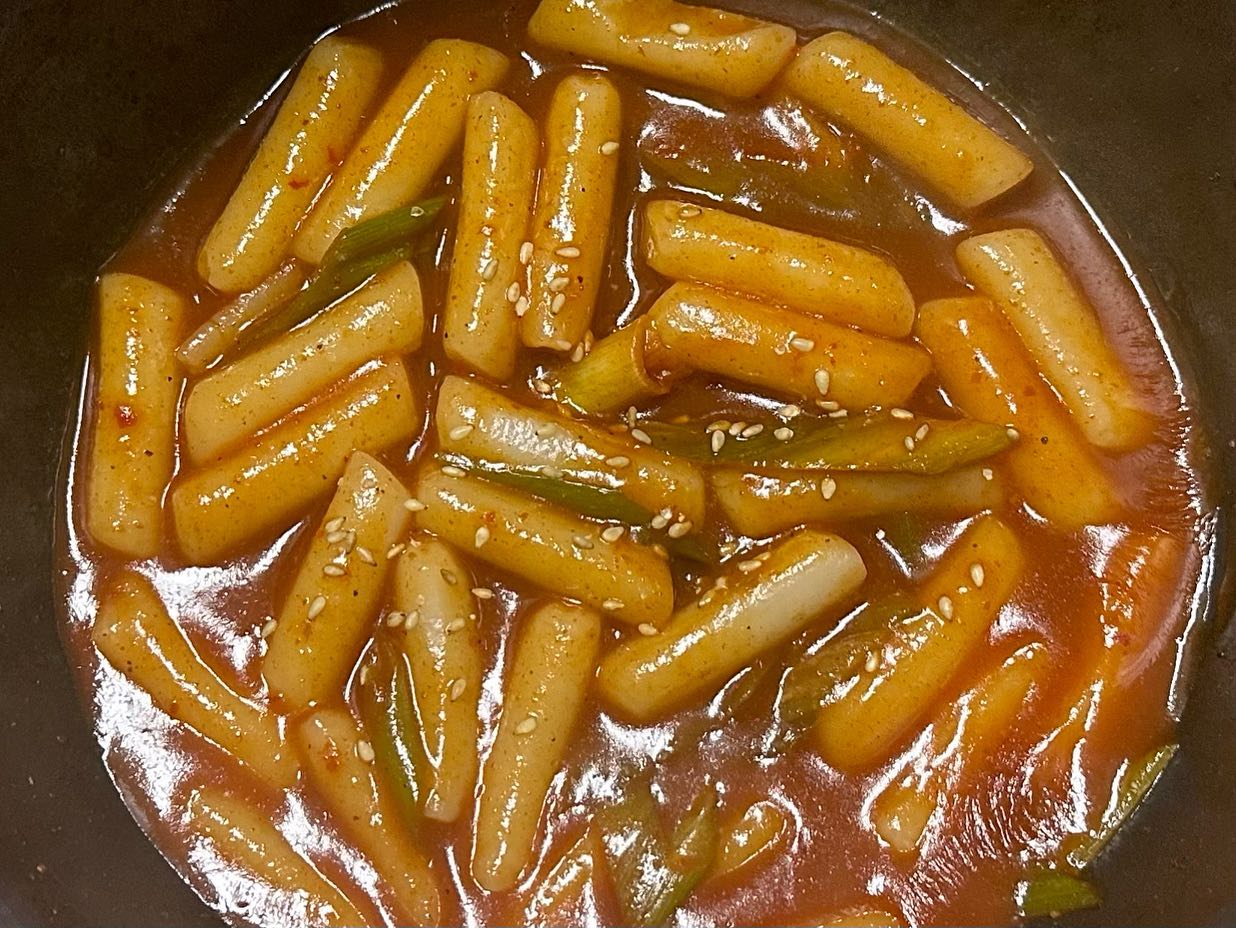 #협찬 #바로COOK
우리들녁식품 에서 나온 #한국인의떡볶이 국내산100% 쌀떡으로 만들어져 완전 쪼온득 쫀득 쌀떡파는 너무 좋지요❤️
게다가 국내산 떡볶이 밀키트로 더 믿고 먹을수 있고, 유통기간도 길어서 굳! 언제 어디서든 간편하게 먹을수 있어 좋은 한국인의떡볶이!

#대전 #daejeon #일상 #photooftheday #food #음식 #떡볶이 #ddakbokki #koera #koreafood #spisy #spisyfood #f #flowers #좋반 #like #좋아요반사 #먹스타 #먹스타맞팔 #foodstagram