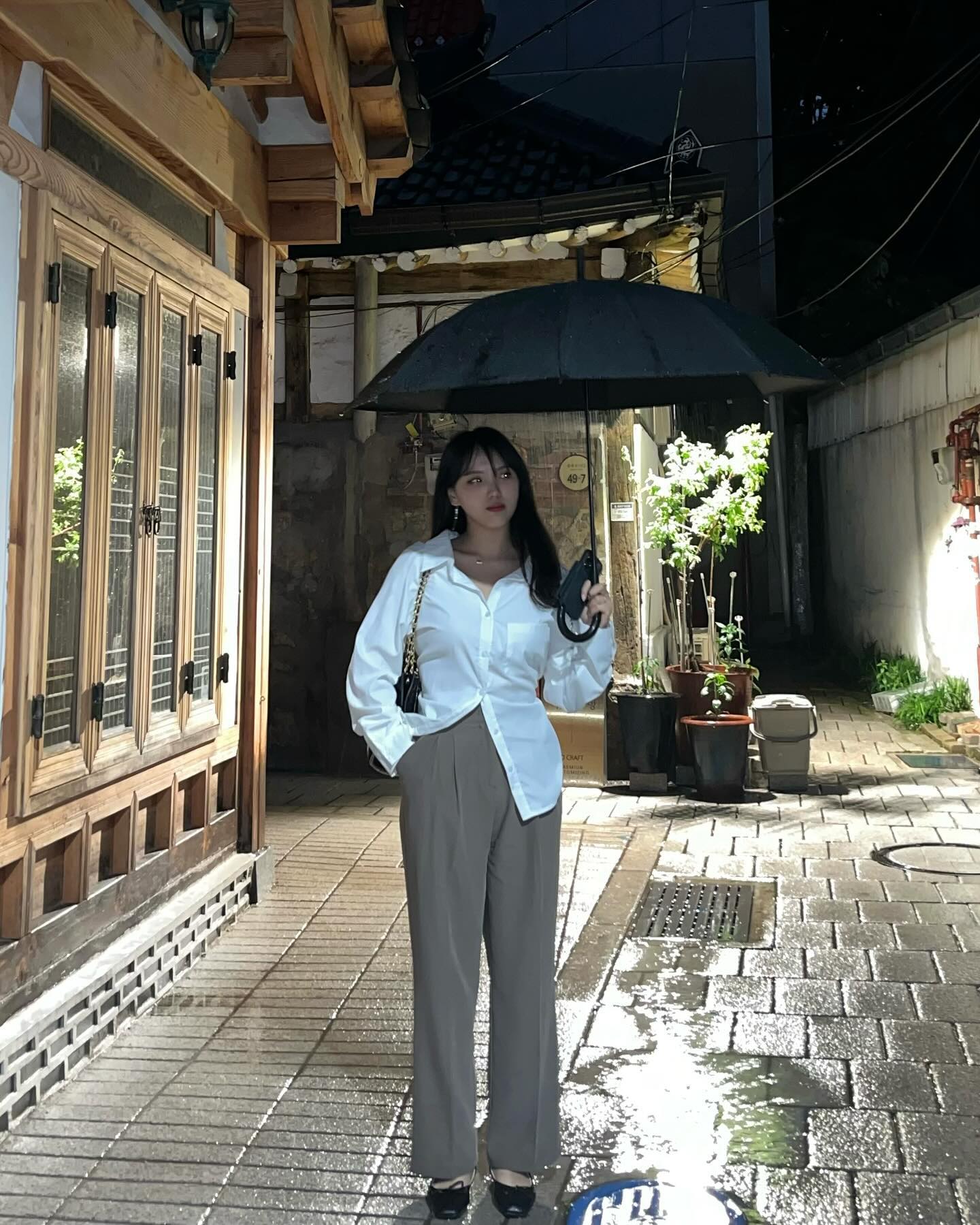 비 따위는 날 막을 수 없으심☔️