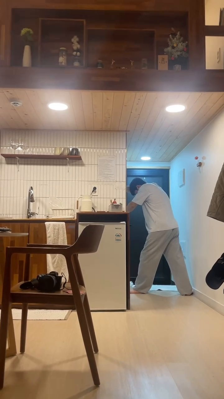 아니ㅠㅠ 내가 화장실 한번 갔다 왔는데 준비운동하고 들어갈 일이냐고ㅋㅋ 지옥 들어간 음성아니냐고ㅠㅠㅠㅠㅋㅋㅋㅋㅋ