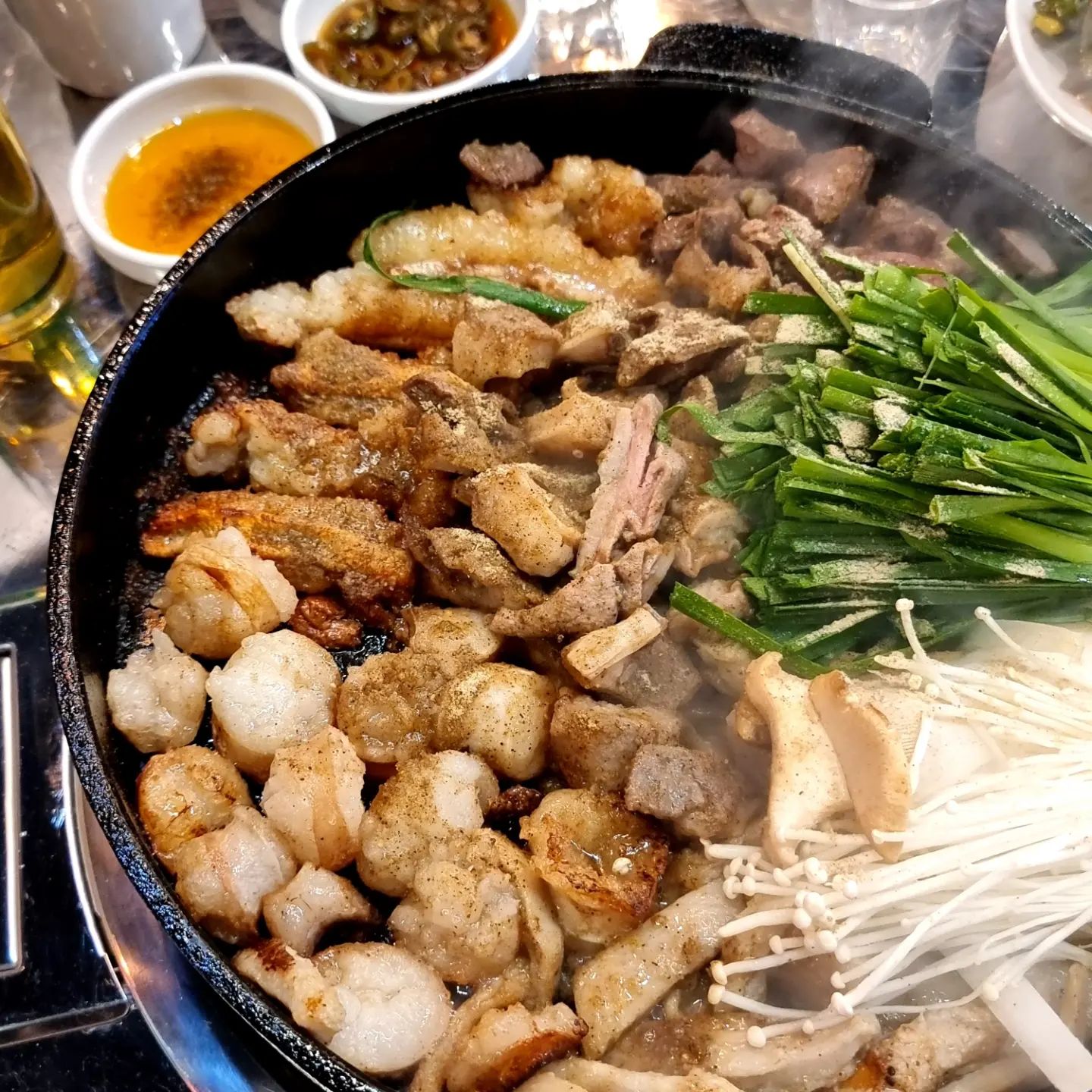 2023.12.20 한시간 뛰고 오지게 먹었네 ㅋㅋ #일산 #백석동 #왔다갔다황소곱창 #곱창 #대창 #막창 #홍창 #염통 #깐양 #볶음밥 #안찍었네 #2차는 #꼬치가 #닭꼬치 #은행꼬치 #먹방 #먹스타그램