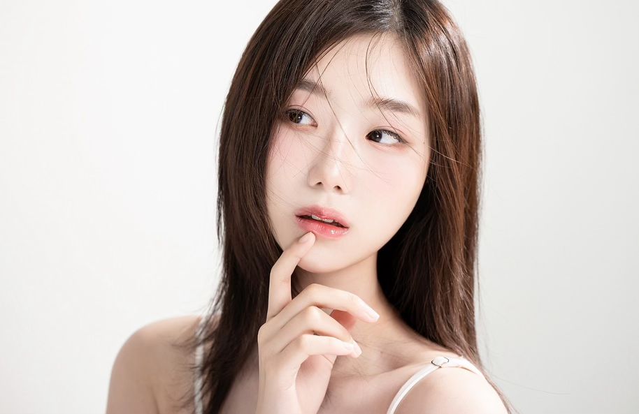 꼼꼼한 정수작가님과의 작업👊🏻
바람으로 머리를 날리며 다양한 연출을 해주셨는데 너무 마음에 들었어요..! 자연스럽게 예쁘죠?

정수 작가님은 스튜디오 오늘 상무점에 계신답니다

#증명사진 #광주증명사진 #프로필 #광주프로필 #광주프로필사진 #뷰티화보 #뷰티촬영 #전남대사진 #광주사진 #광주사진관