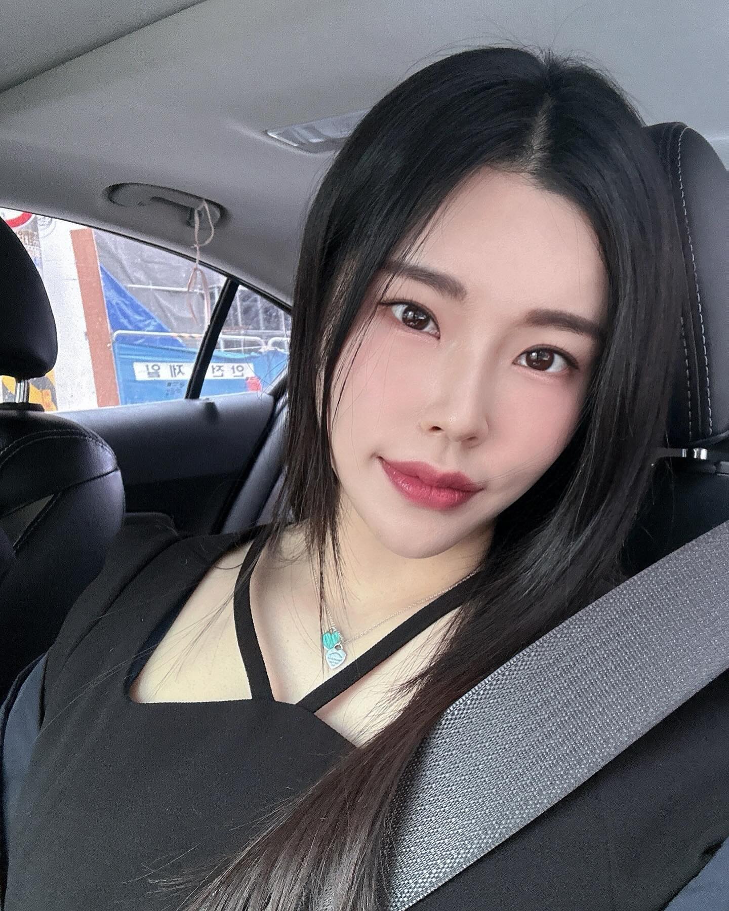 꾸민 날은 기록🦭🖤✨