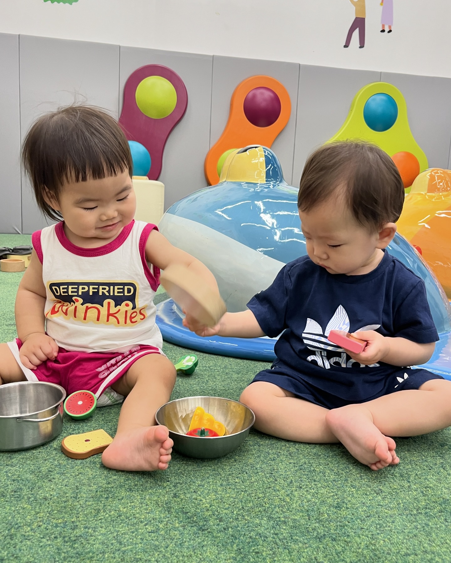 __서율이&나율이🩷
오랜만에 봤는데도 둘이 잘 노네, 예뽀라🌿