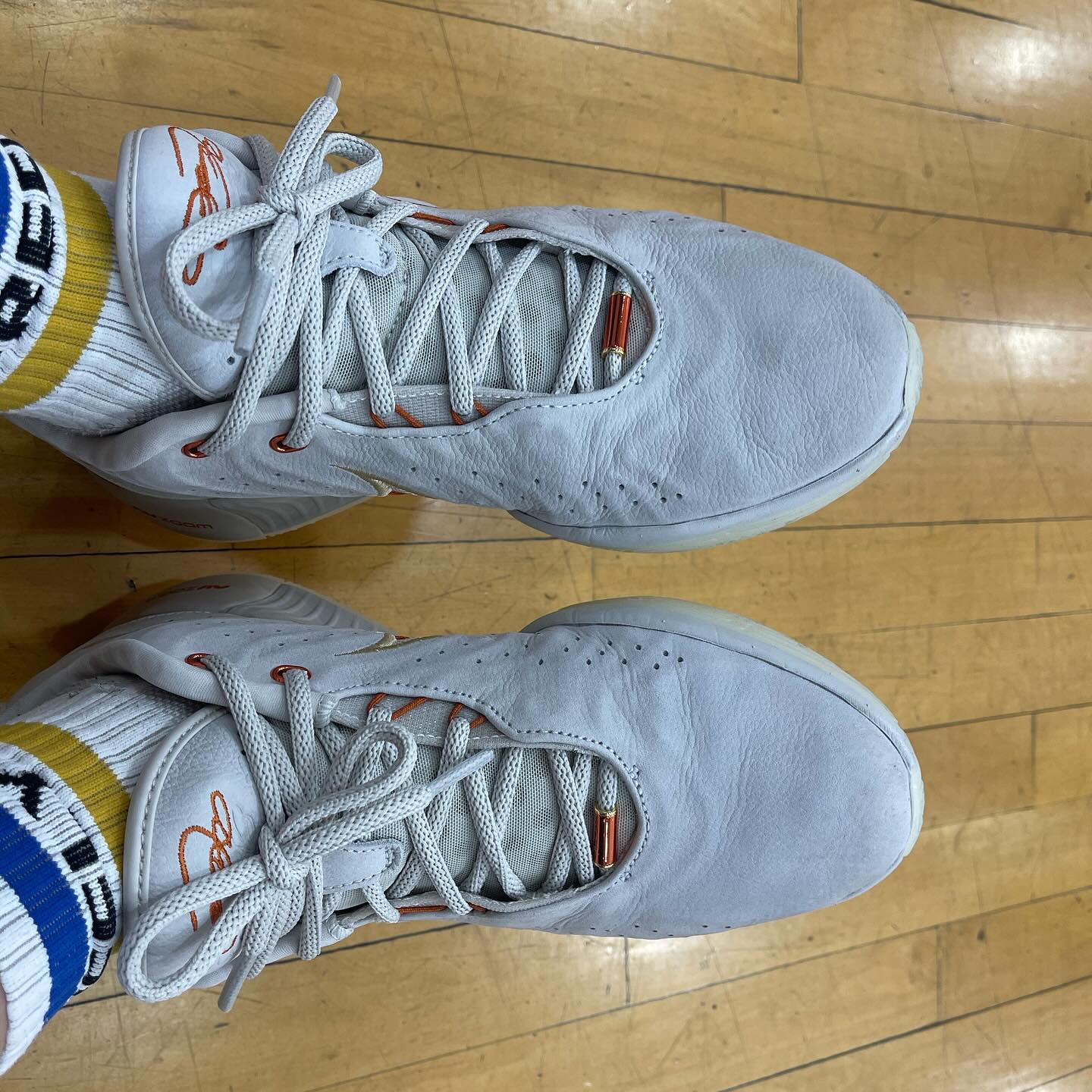 #💪#새운동화

르브론 새해 운동화
조금 무거움 조금 딱딱함