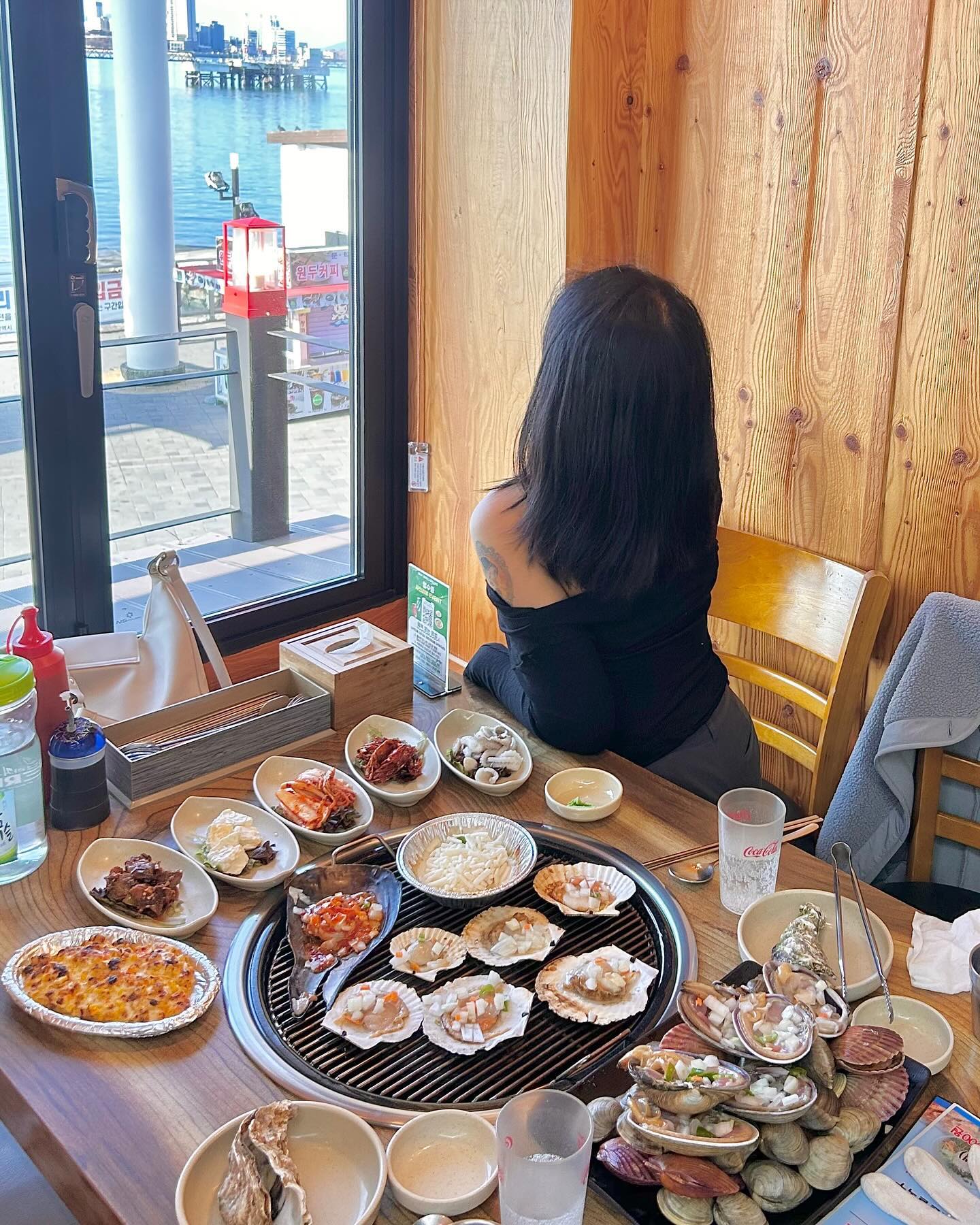 인천 사람이 제일 싫어하는 데이트 코스
월미도 조개구이 -> 월미도 테마파크 -> 차이나타운 -> 일본거리