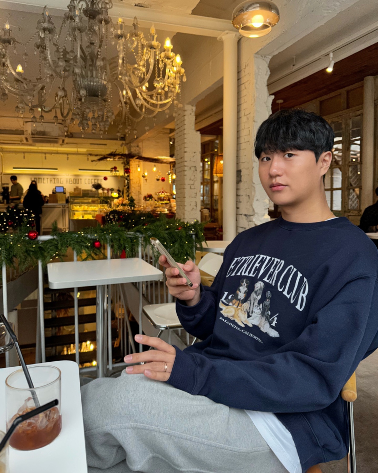 서울↗️ 사람↘️이요↗️
#강남 #썸띵어바웃커피