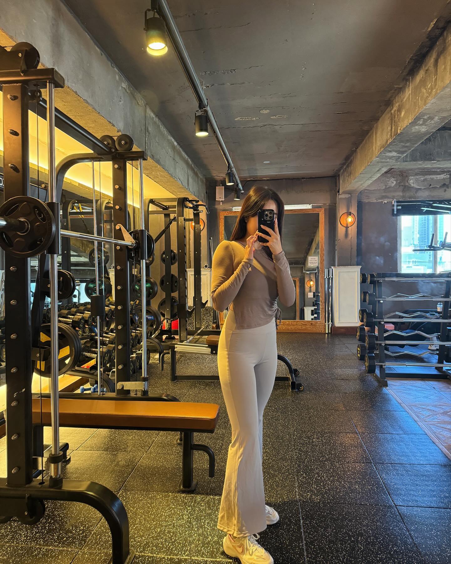 어깨한 기념으로 어깨 찍기🦦
스스로에게 만족스러운 사람이 되기

#오운완 #어깨데이