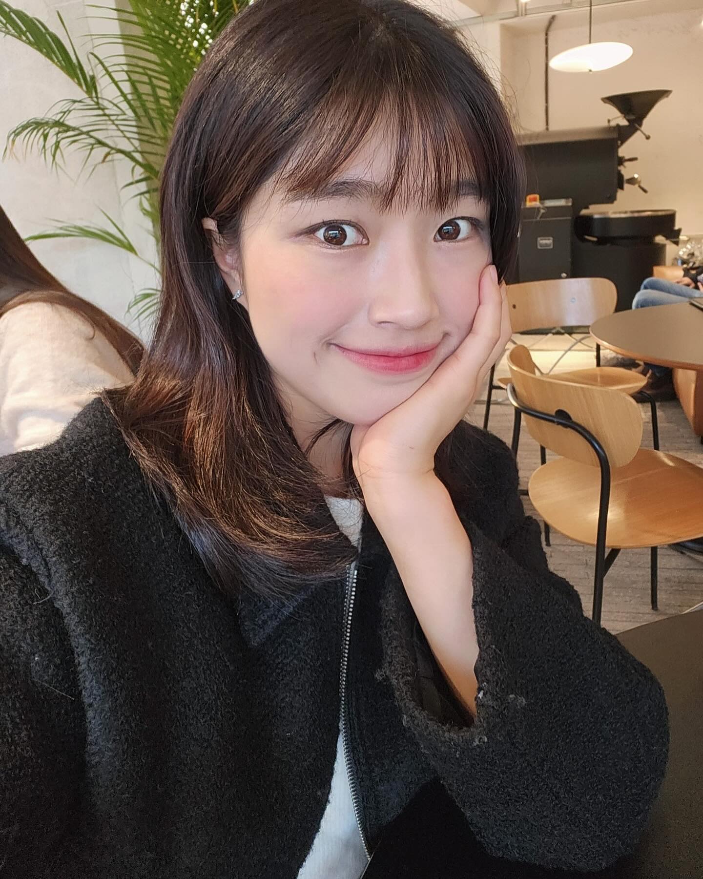이번주도 무사히 끗 〽️

혼자서 이것저것 많은걸 해내는중 

난 외롭지안하,, 재밌으니까 ✨

#푸드스타일리스트 #푸드촬영 #직장인 #데일리 #일상 #셀카 #셀피 #수원 #용인 #행궁동 #행궁동카페 #행궁동파블로바 #파블로바 #파블로바케이크 #라프터커피바
