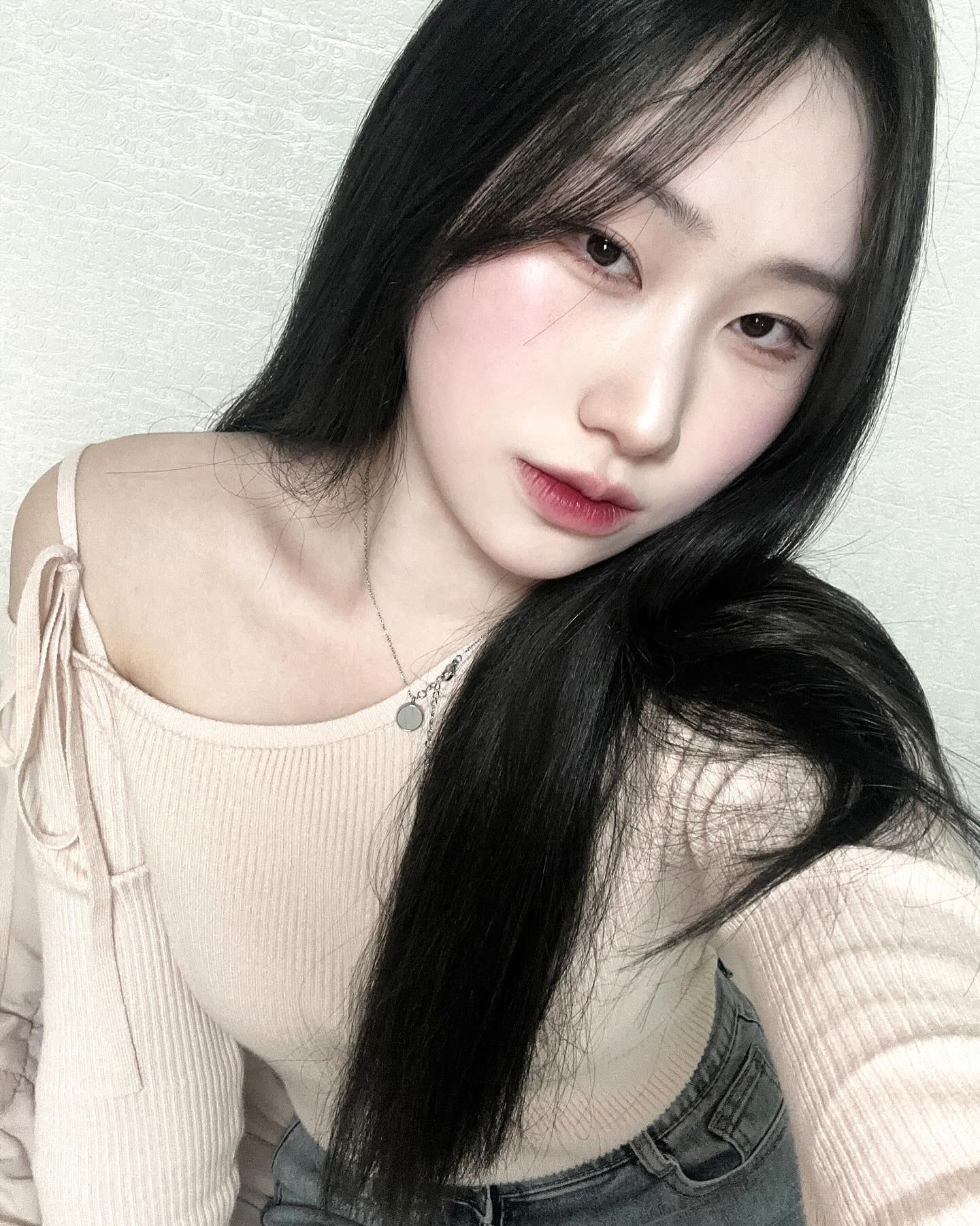 머리 색이 또 빠지기 시작,,,해ㄸ ㅏ 포기