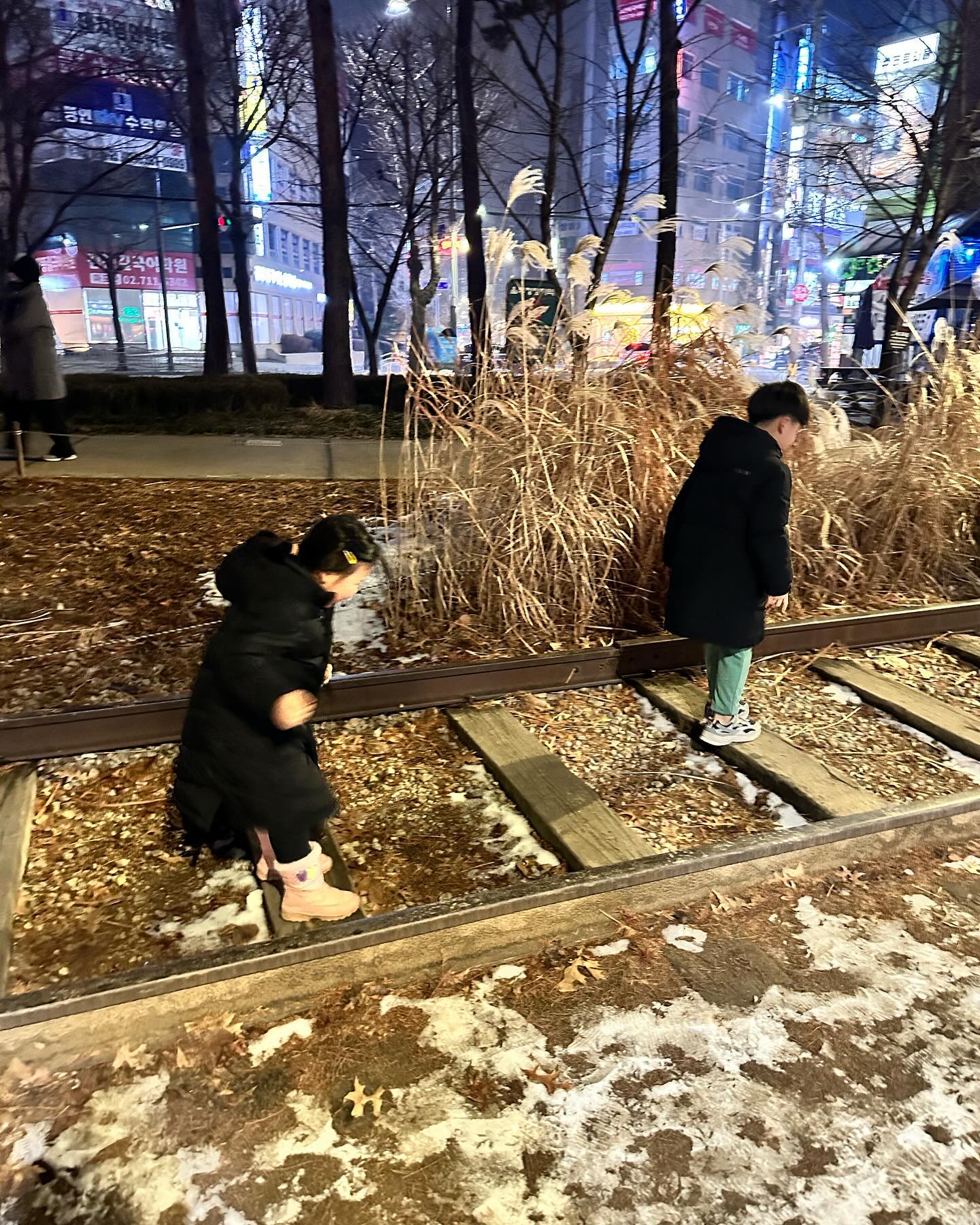 보고있으면 행복수치 한도초과하는 투샷 울 #비글남매 요즘 아주 사이가 좋아😆
-
사랑하고 또 사랑해 내 소중한 보물들💕
-
#육아일상 #남매맘 #남매그램